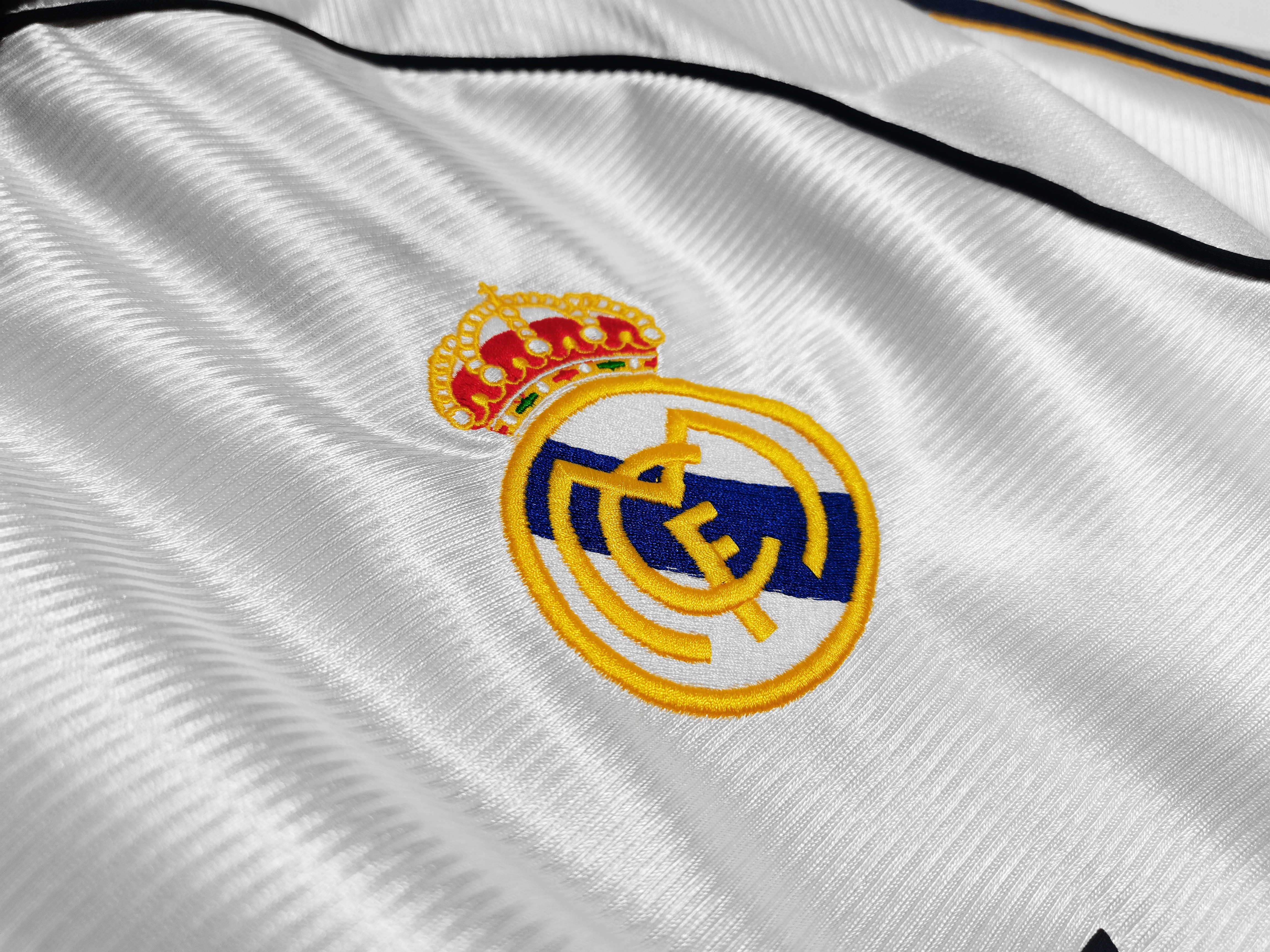 1998/00 Real Madrid home vintage shirt