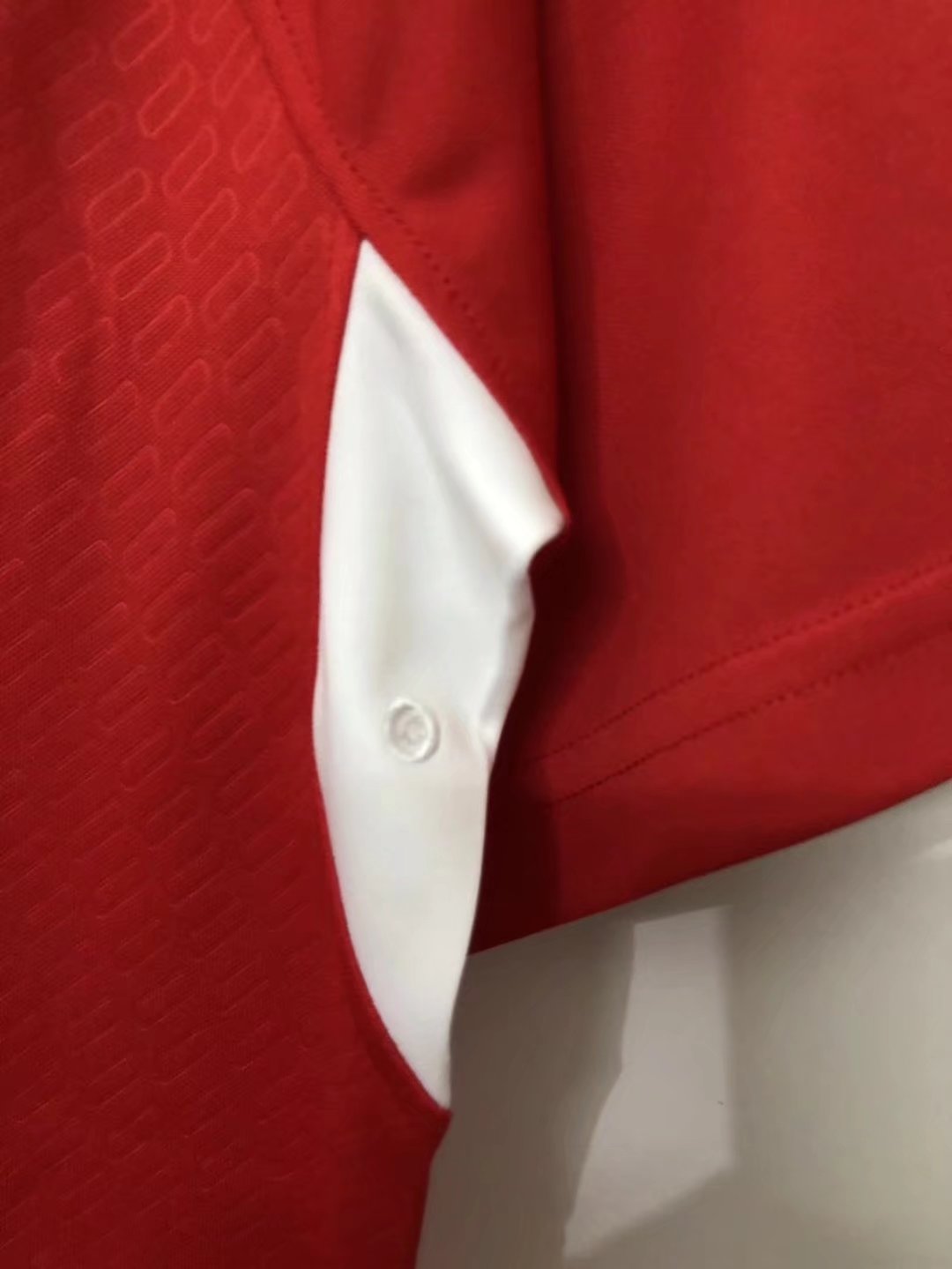 2004/05 Liverpool Home