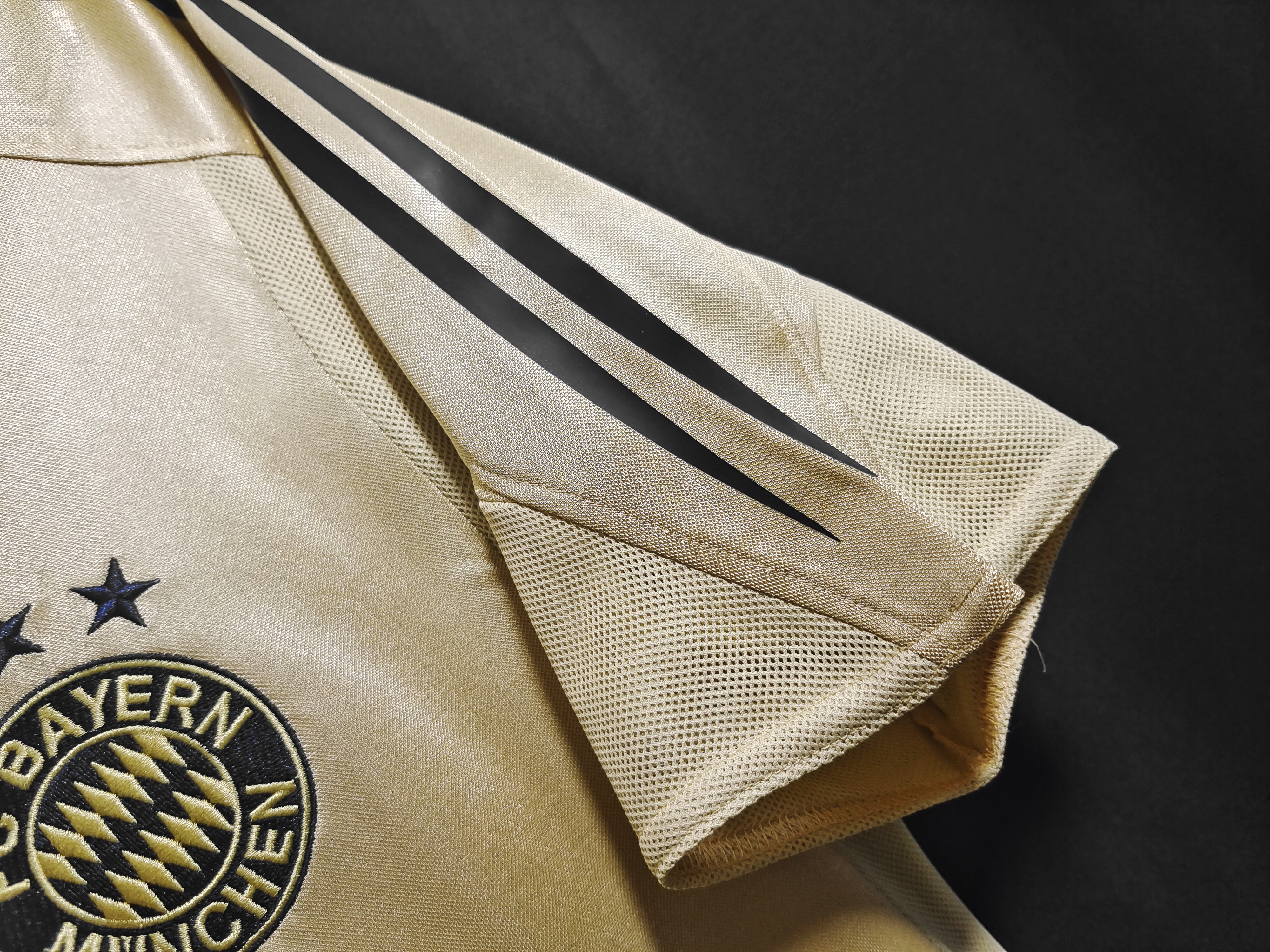 2004/05 Bayern Munich away Vintage Shirt