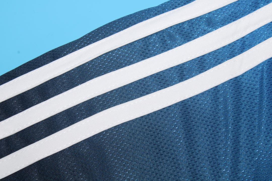 2002/03 Bayern Munich Goalkeeper Long Sleeve Vintage Shirt