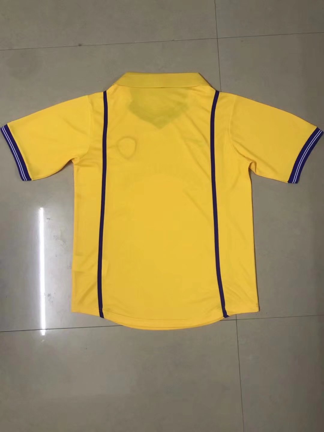 2000/01 Leeds United Away Vintage Shirt