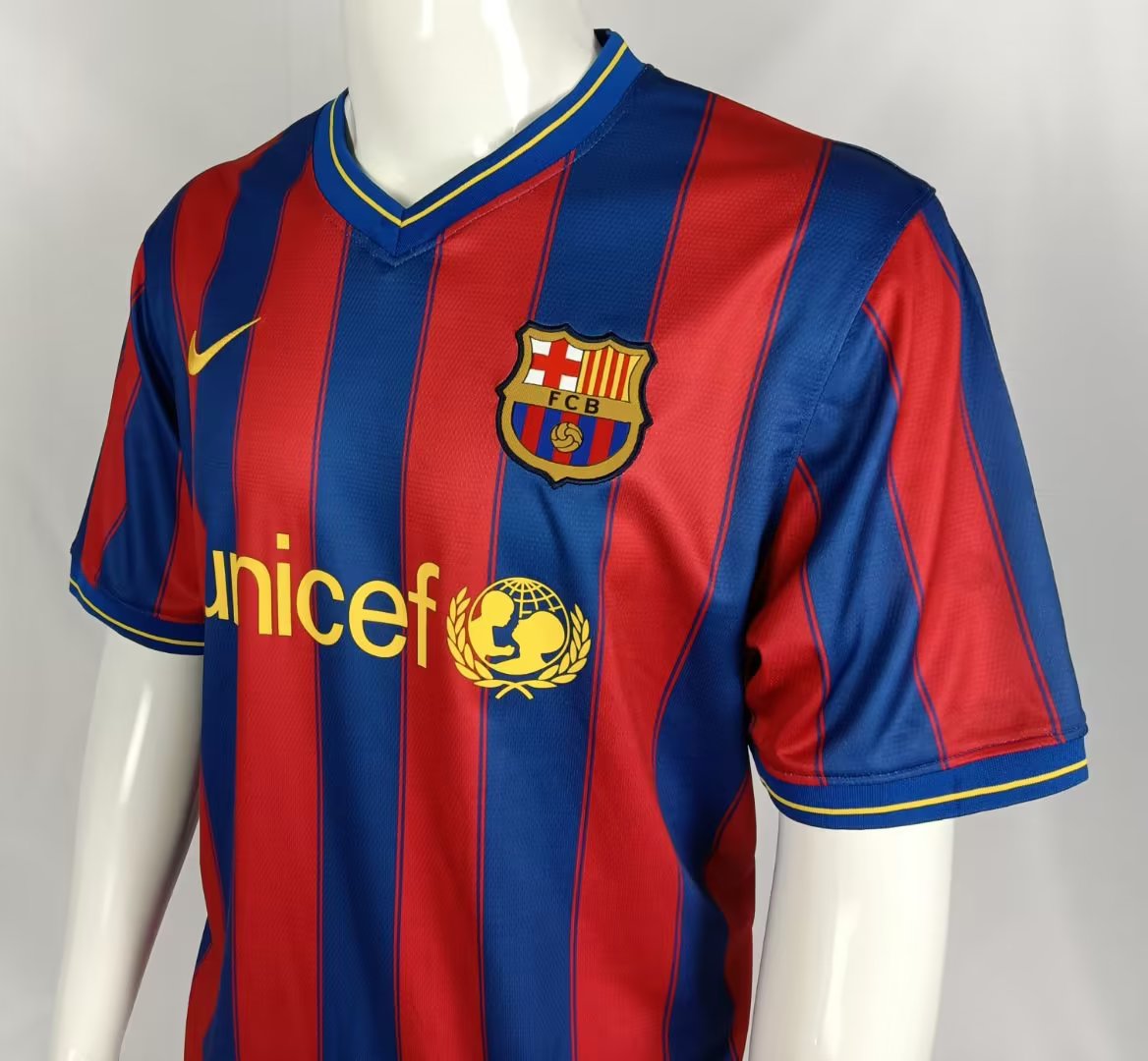 2009/10 Barcelona Home Retro Football Shirt