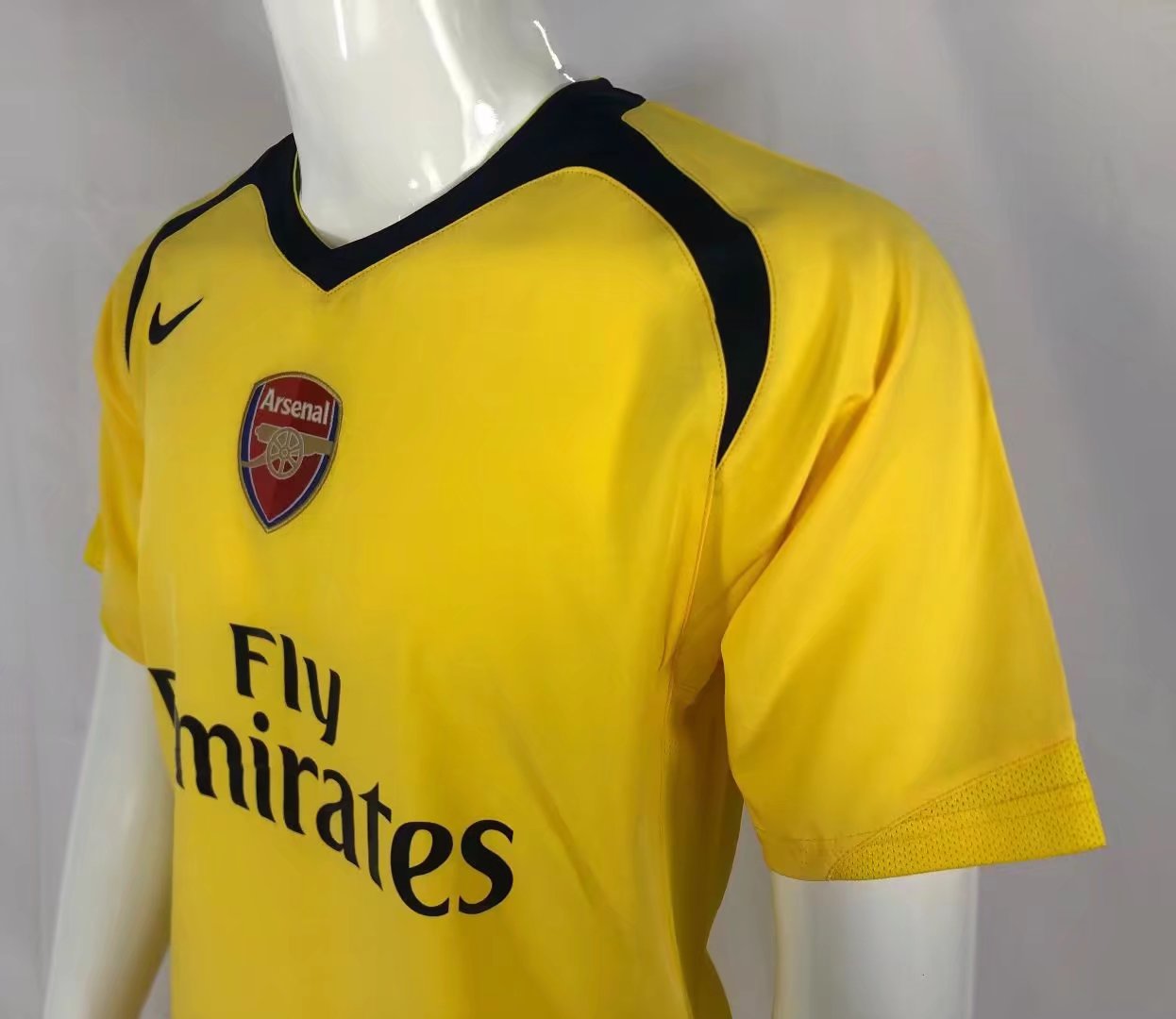 2006/07 Arsenal Away Vintage Shirt