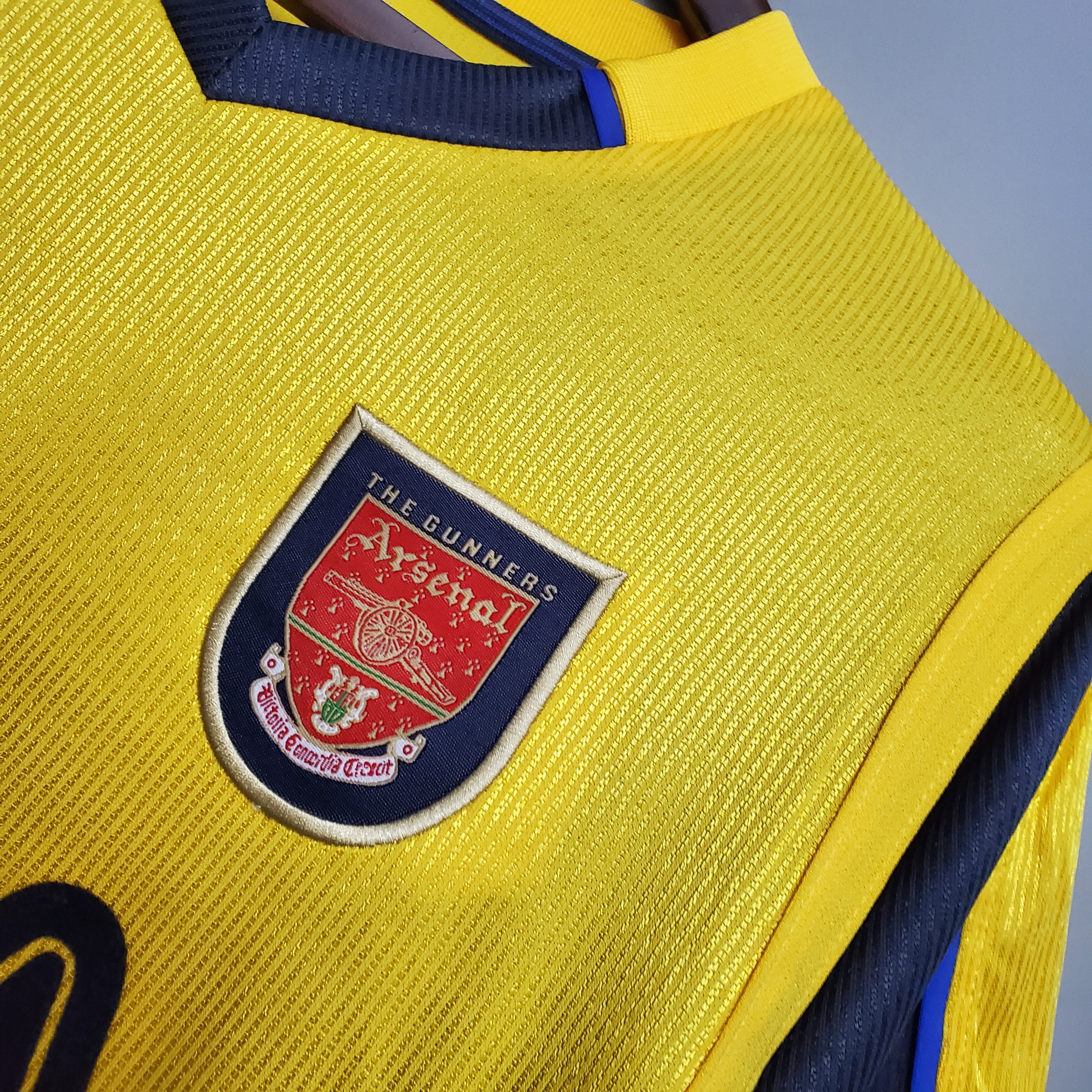 1999/00 Arsenal Away Retro Shirt