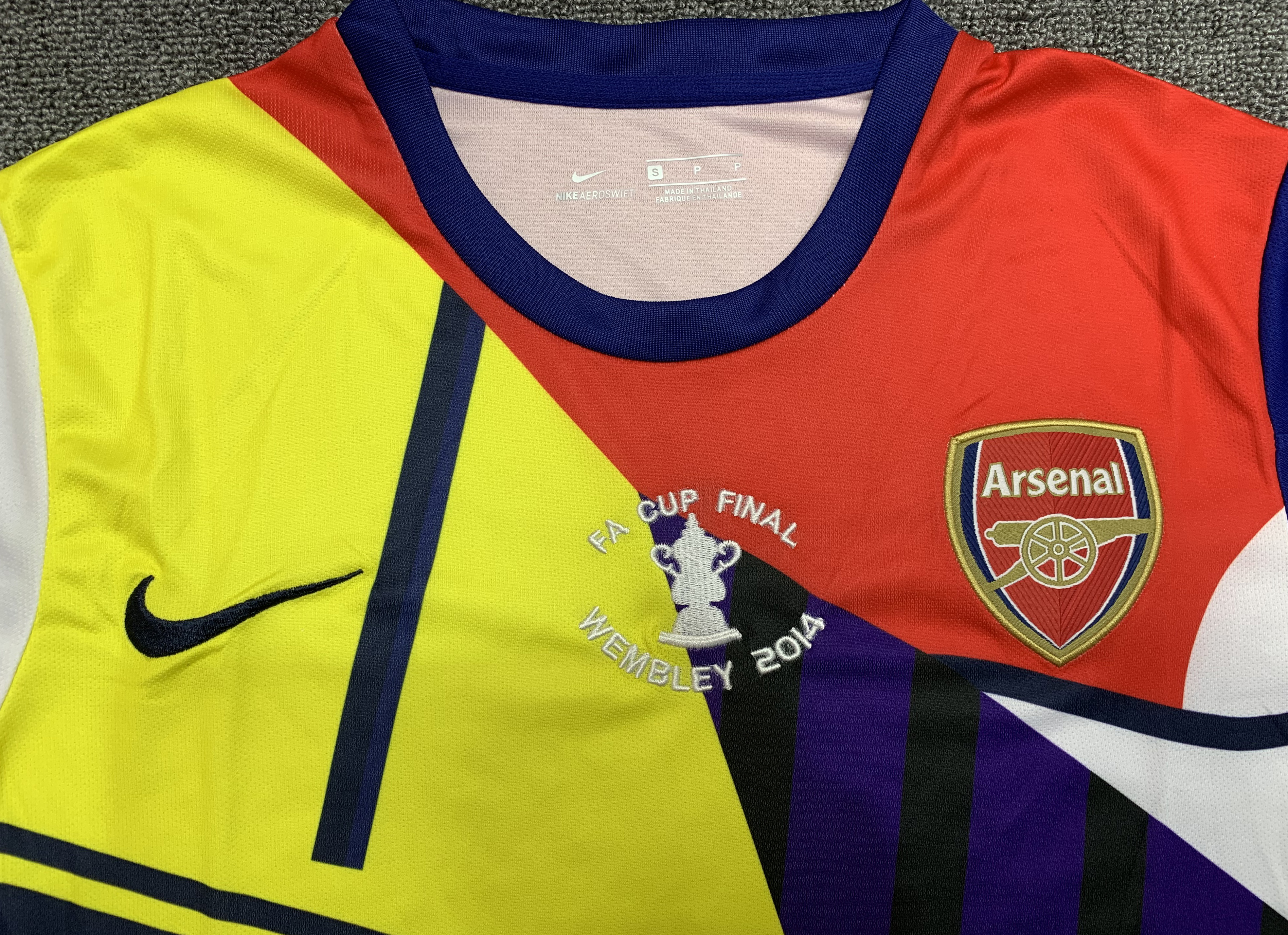 2014 Arsenal Commemorative Edition Retro Football Shirt