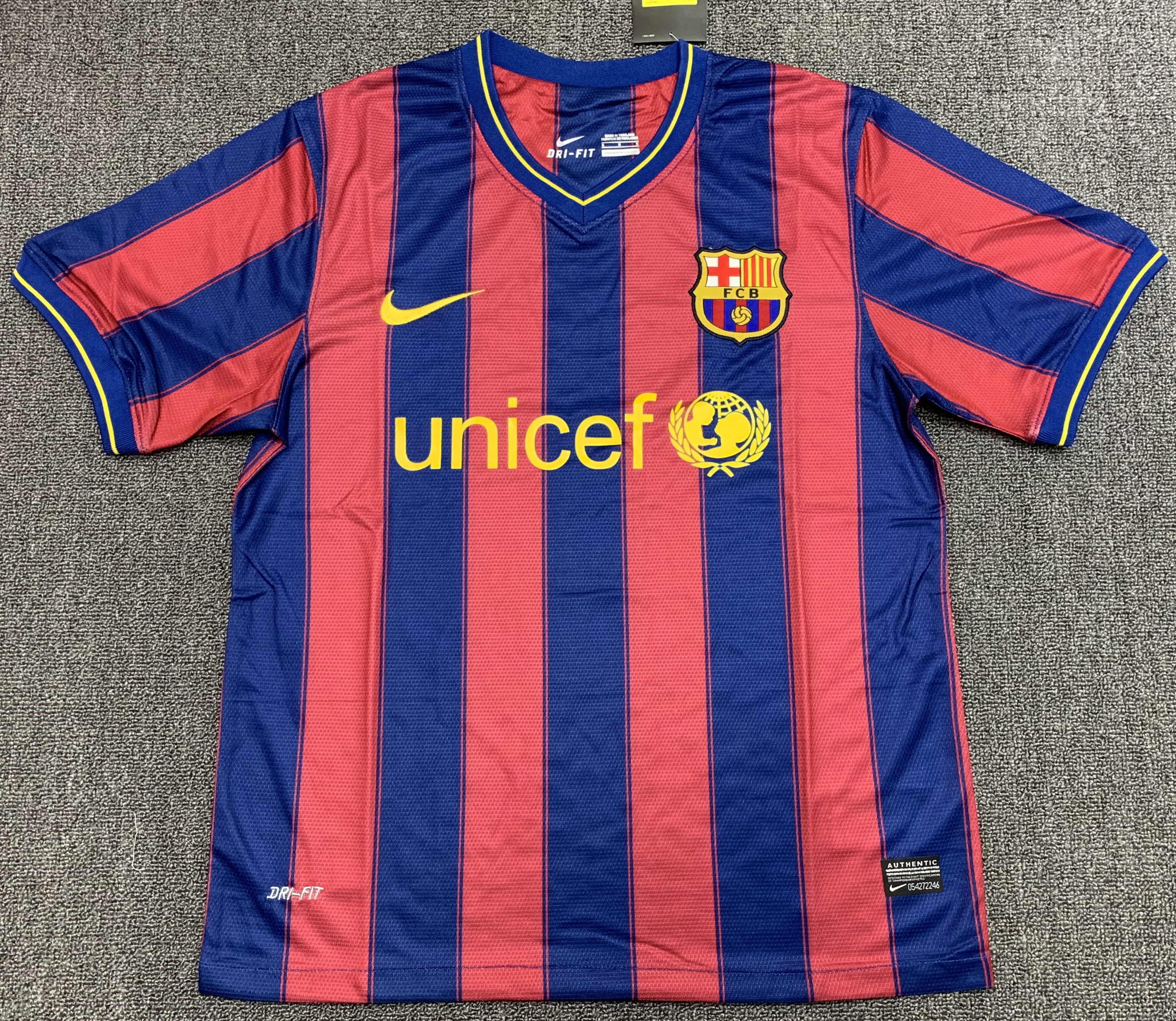 2009/10 Barcelona Home Retro Football Shirt