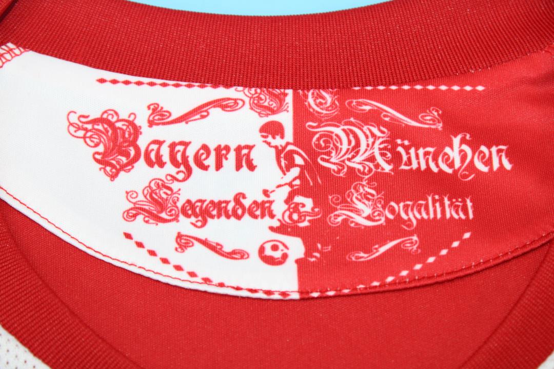 2010/11 Bayern Munich Home Long Sleeve Vintage Shirt