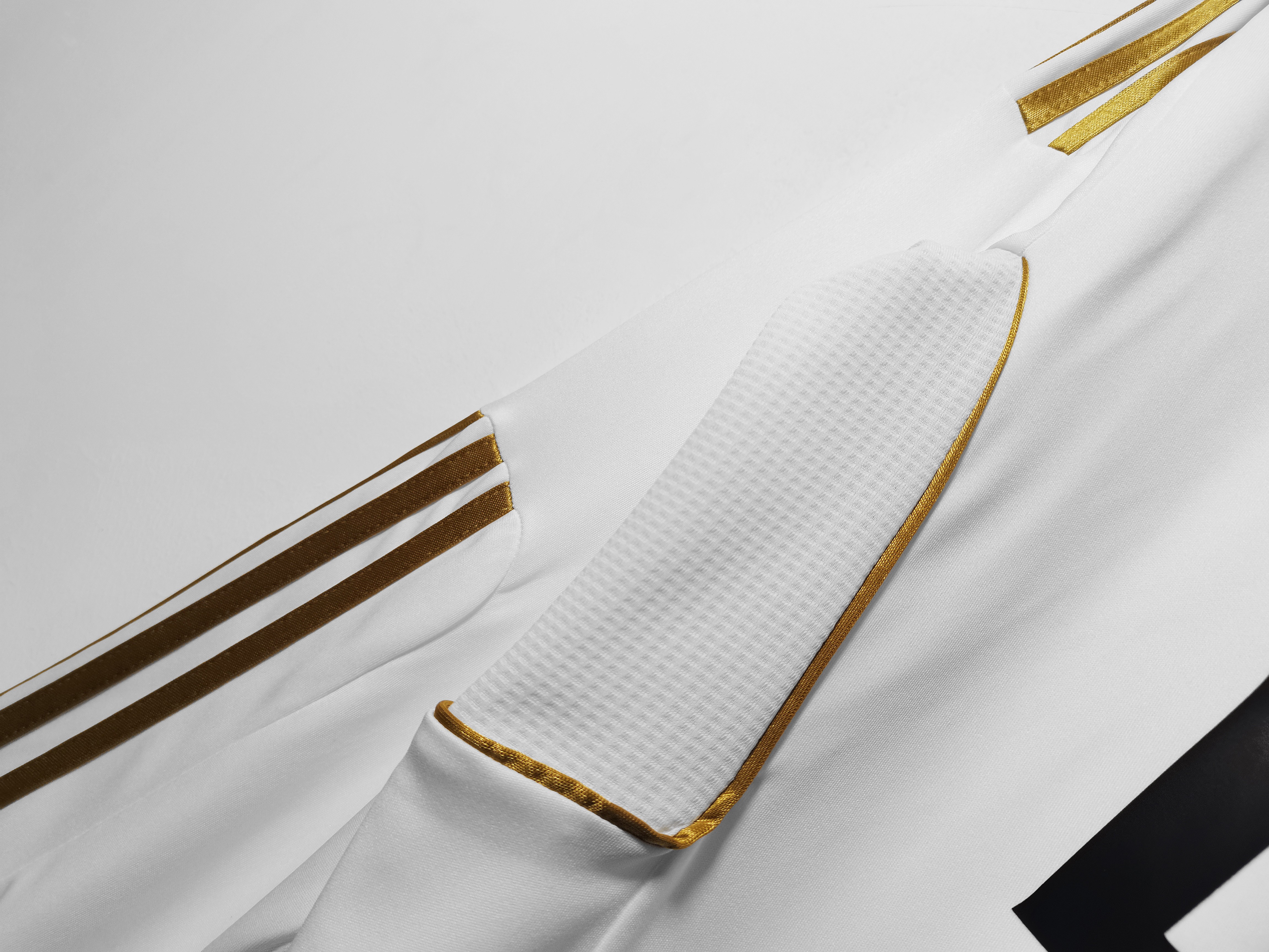 2011/12 Real Madrid Home Long Sleeves vintage shirt