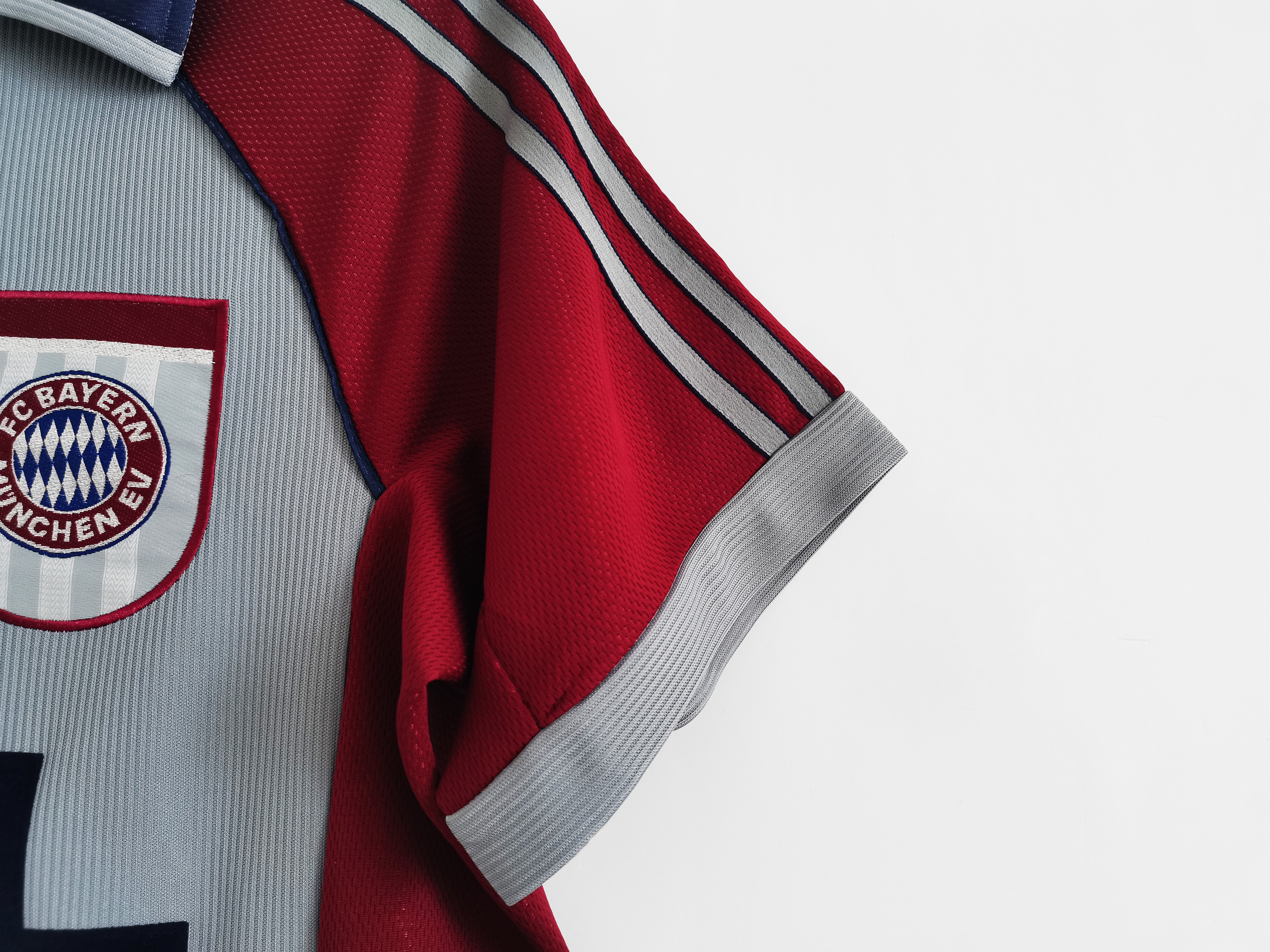 1998/99 Bayern Munich away vintage shirt