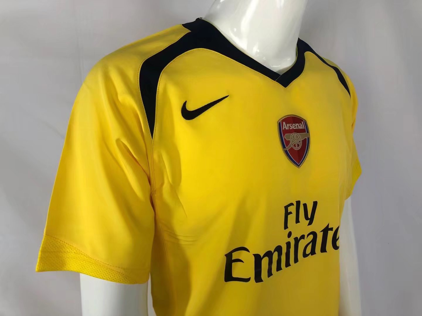 2006/07 Arsenal Away Vintage Shirt