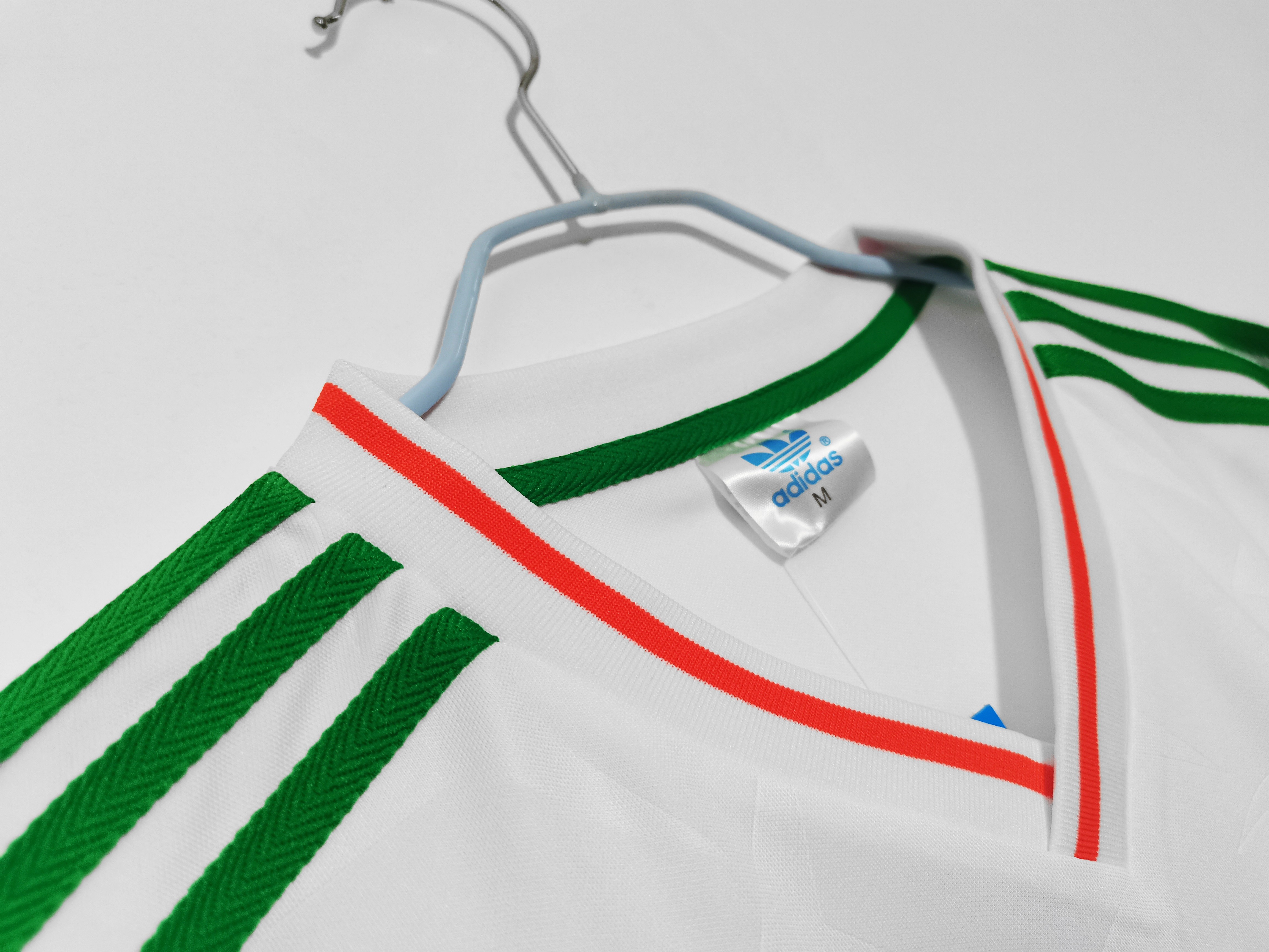 1990 Ireland Away Retro Football Shirt