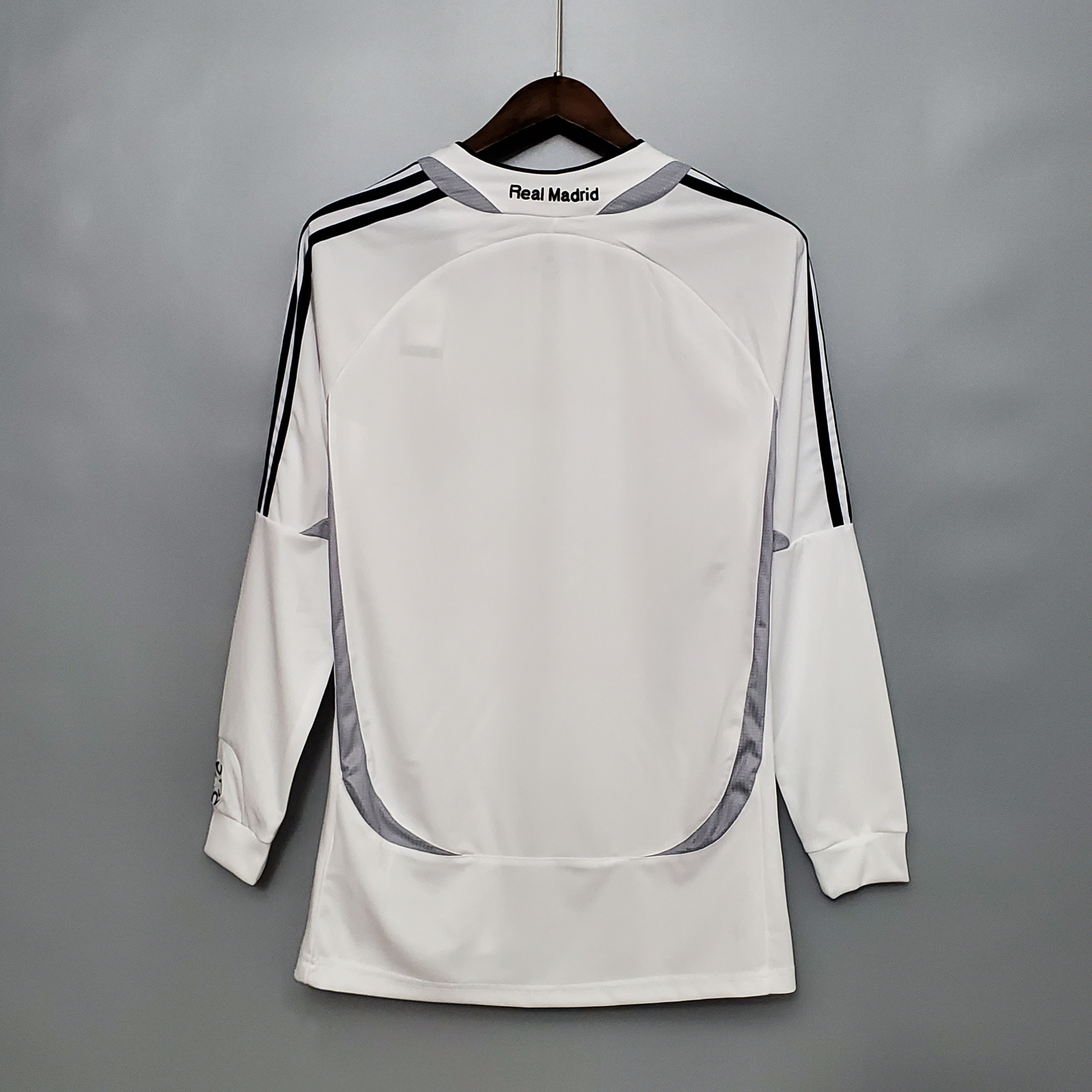 2006 Real Madrid Home Long Sleeve Vintage Shirt