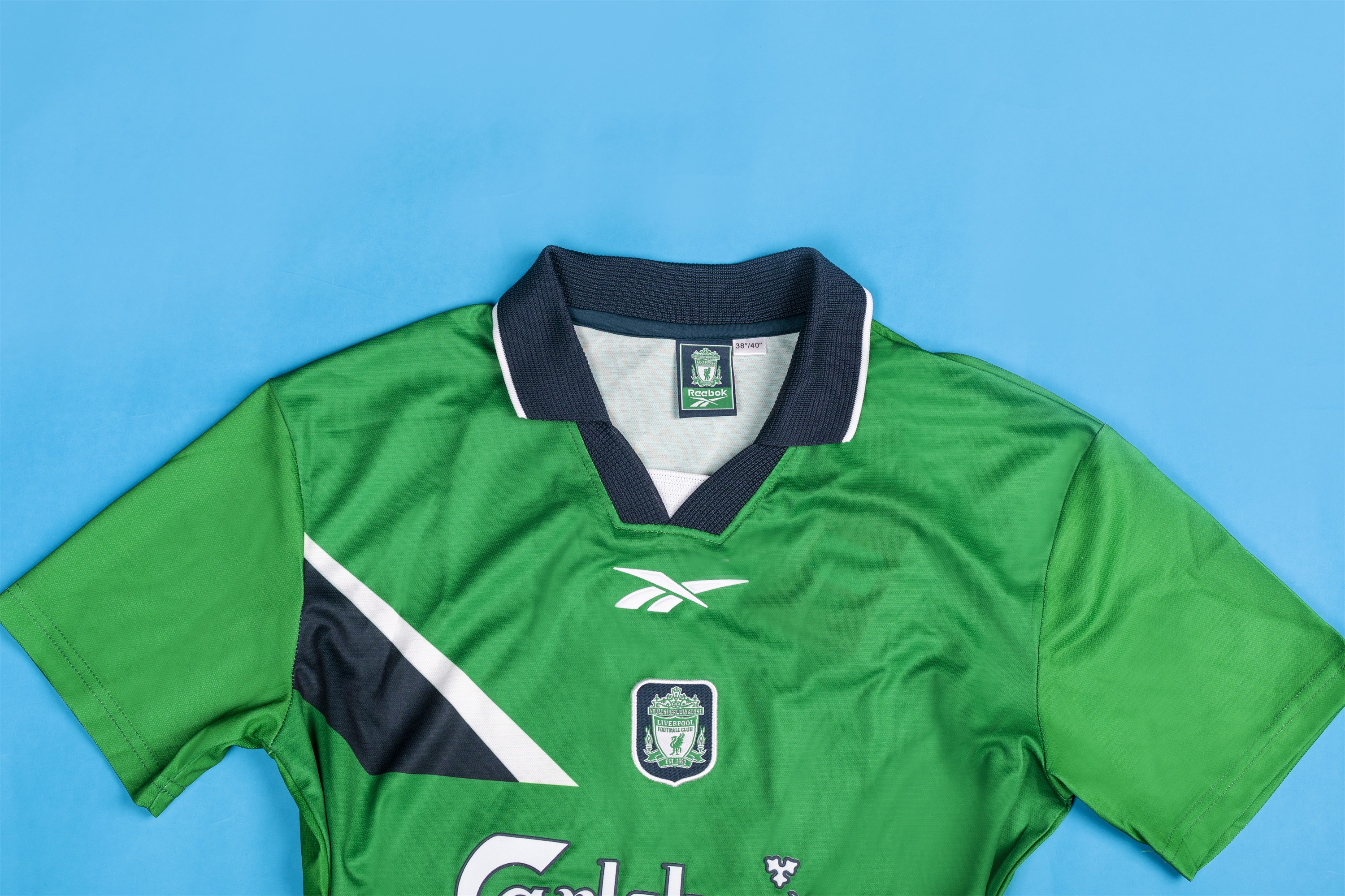 1999 / 00 Liverpool away vintage shirt