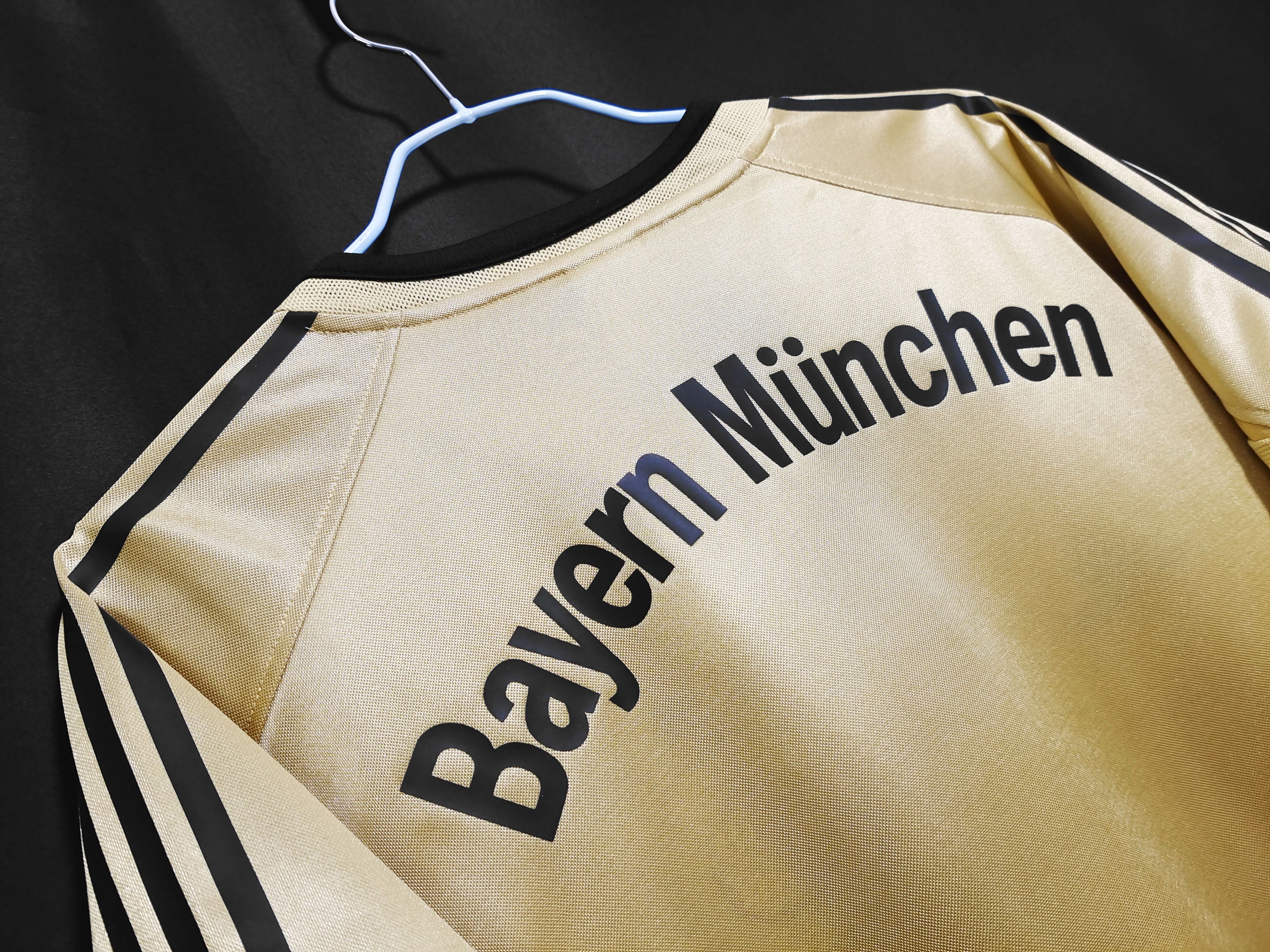 2004/05 Bayern Munich away Vintage Shirt