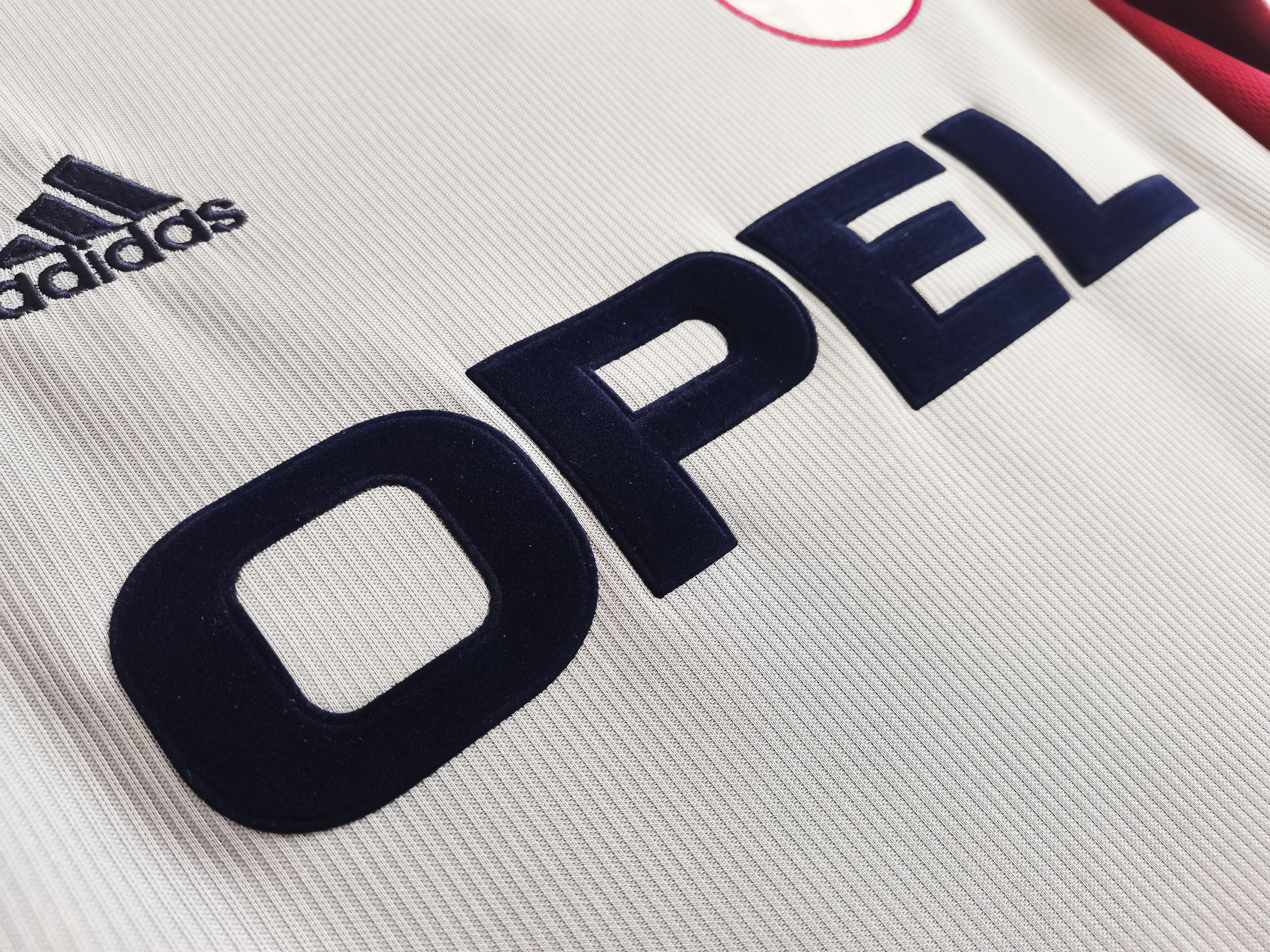 1998/99 Bayern Munich away vintage shirt