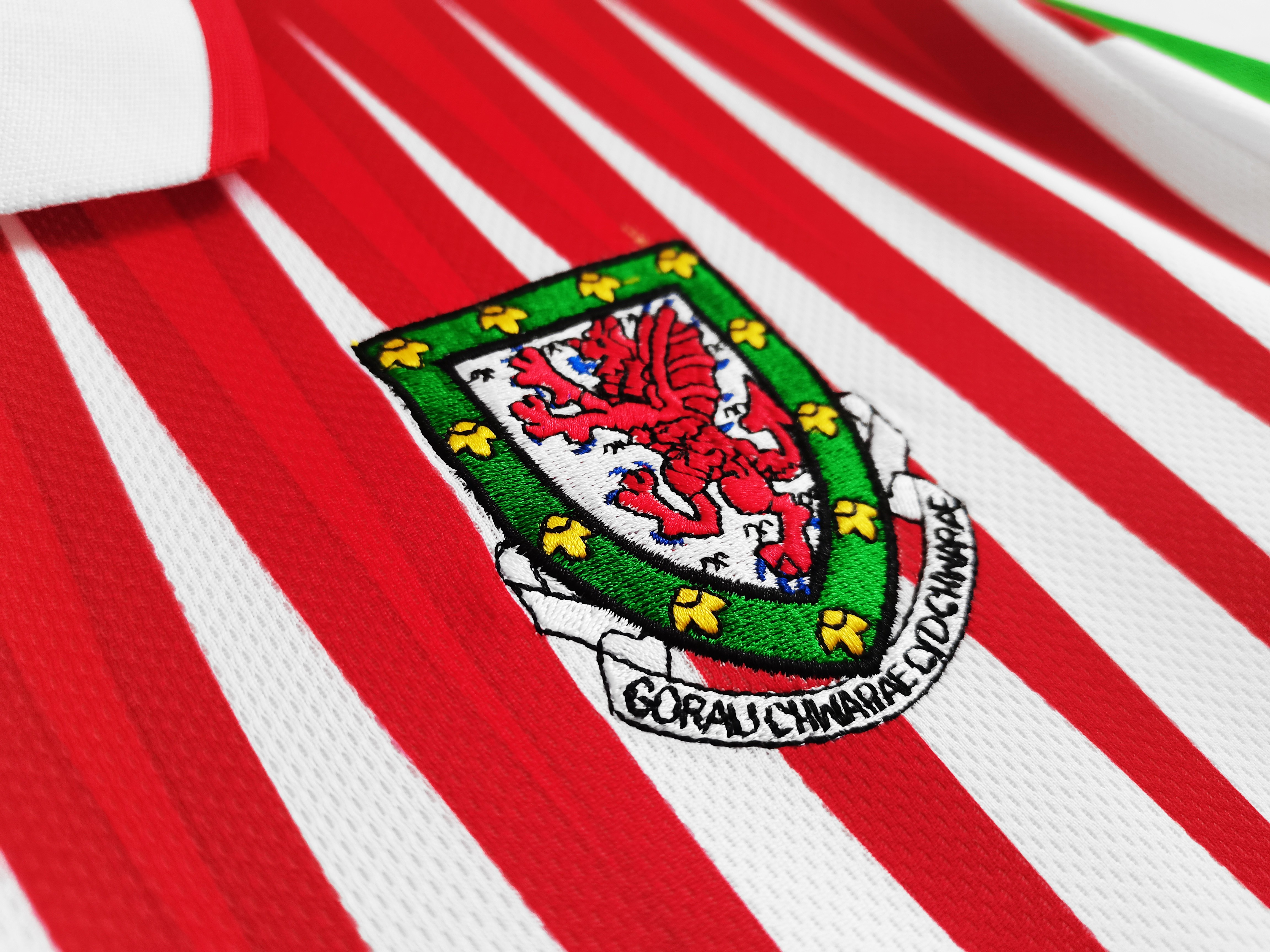 1996/98 Wales away national team retro jersey