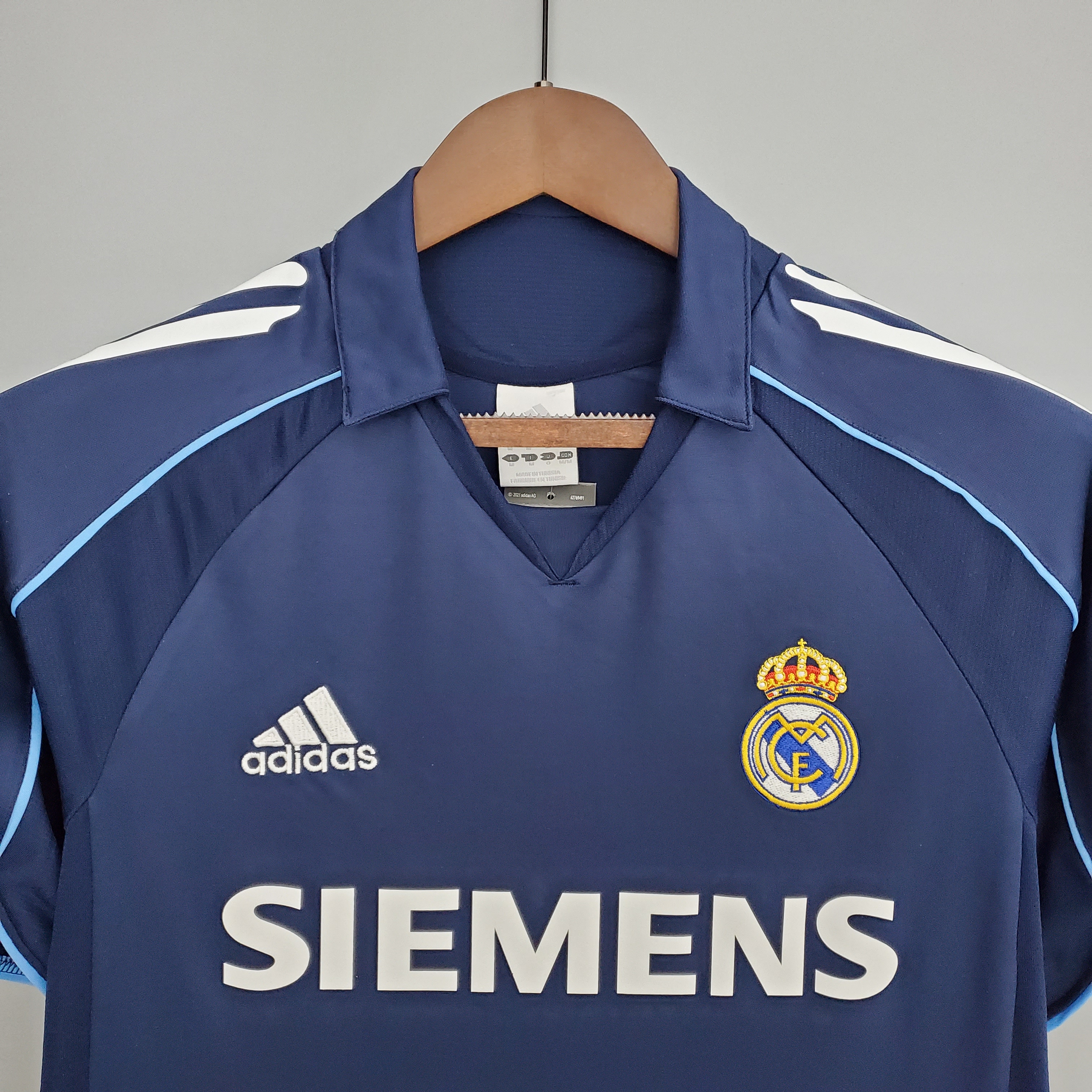 2005/06 Real Madrid away vintage shirt