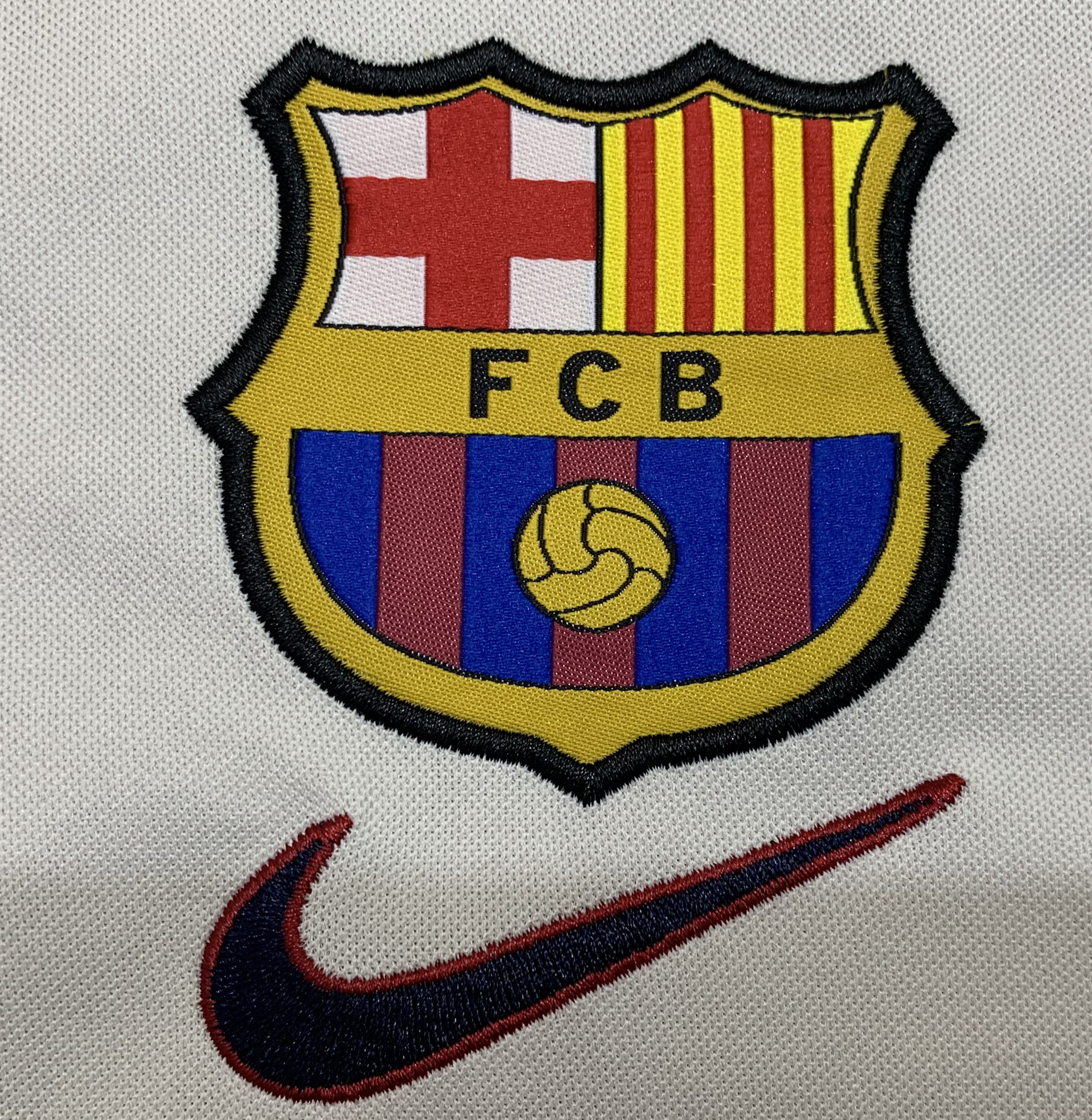 1998-99 Barcelona Away Retro Football Shirt