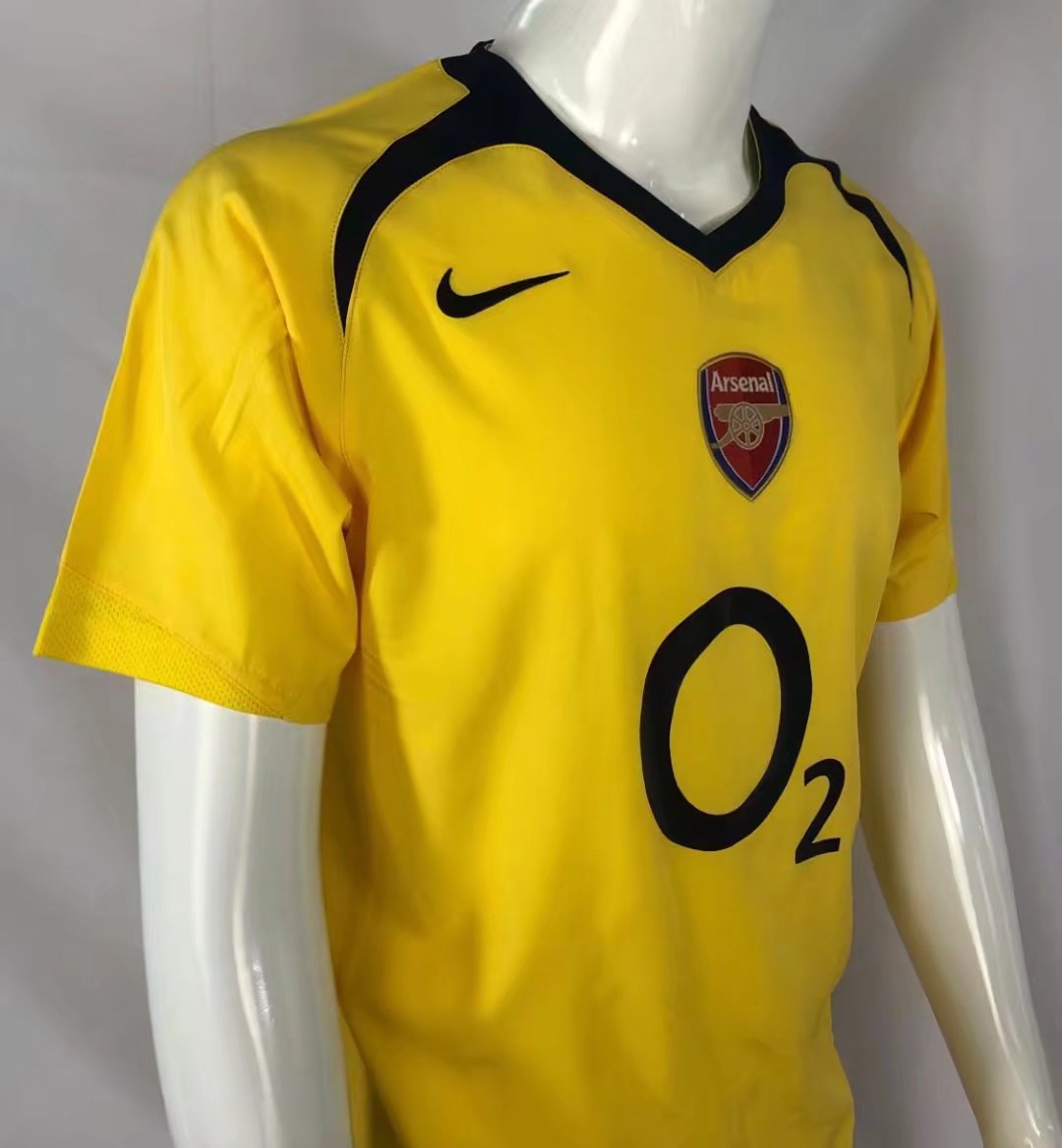 2005/06 Arsenal Away Vintage Shirt