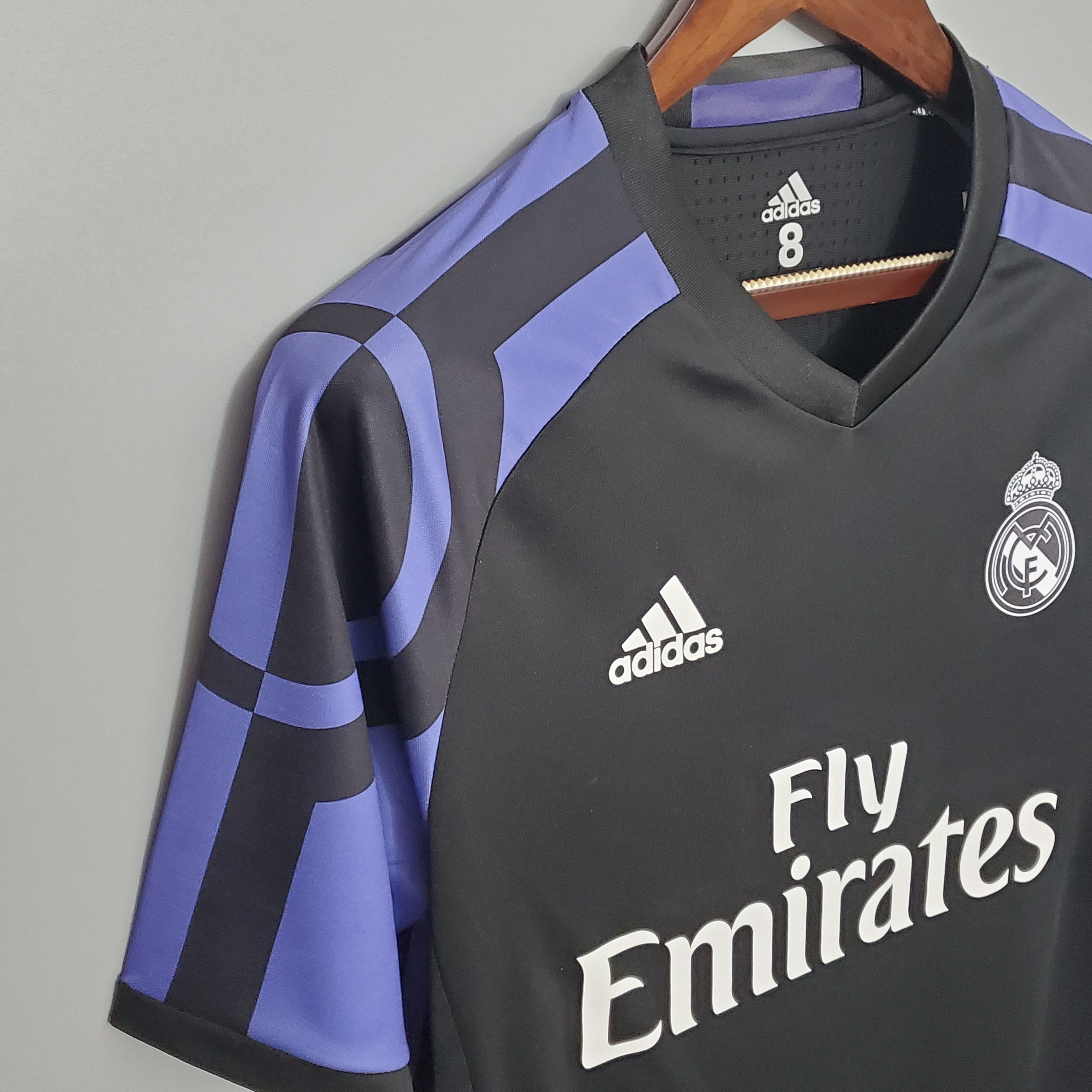 2016/17 Real Madrid Third Vintage Shirt