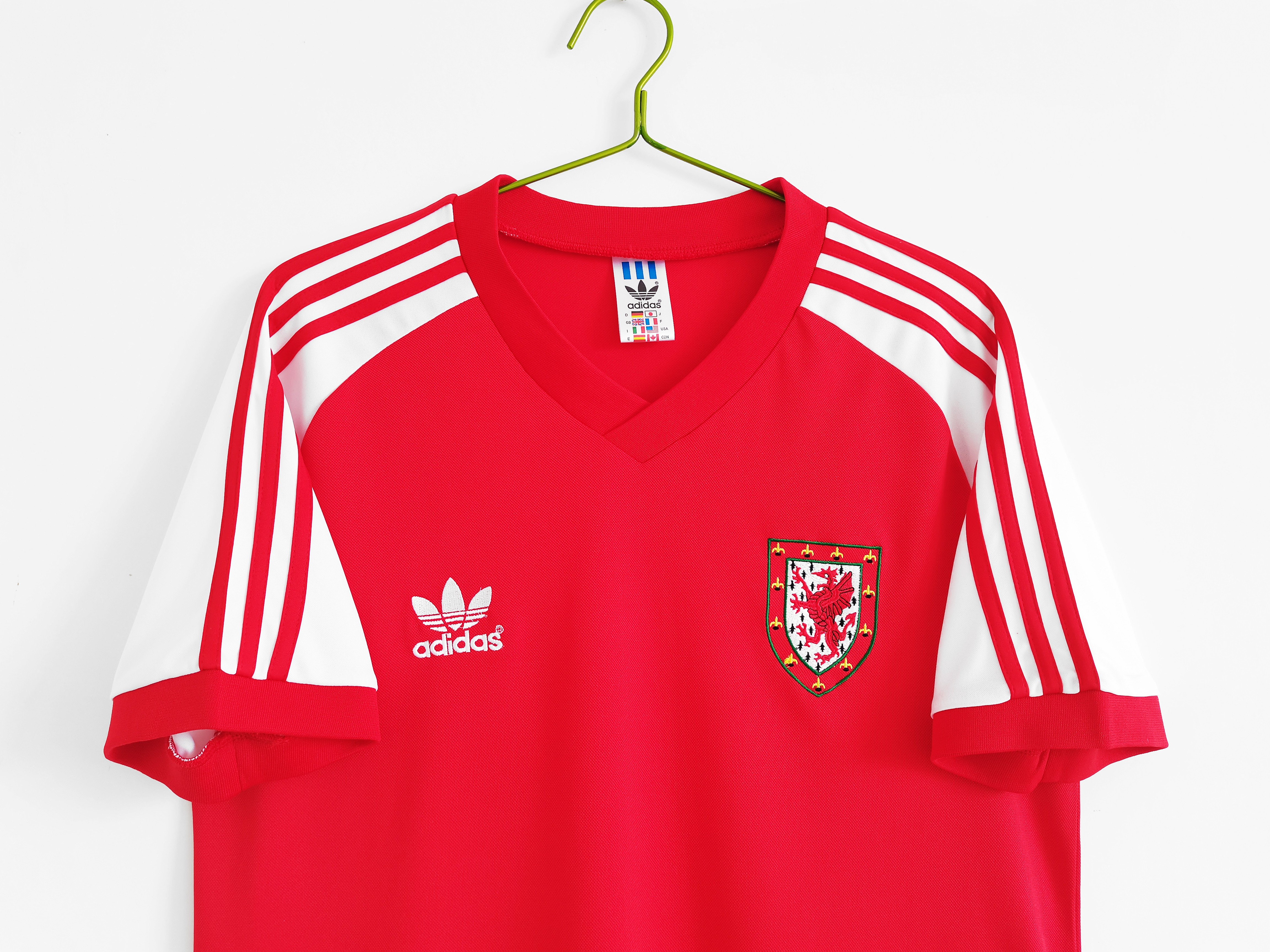 1982 Wales home national team retro jersey