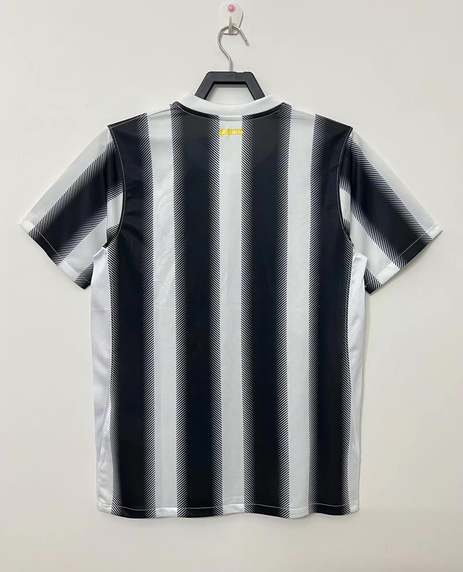 11/12 Juventus Home Retro Shirt
