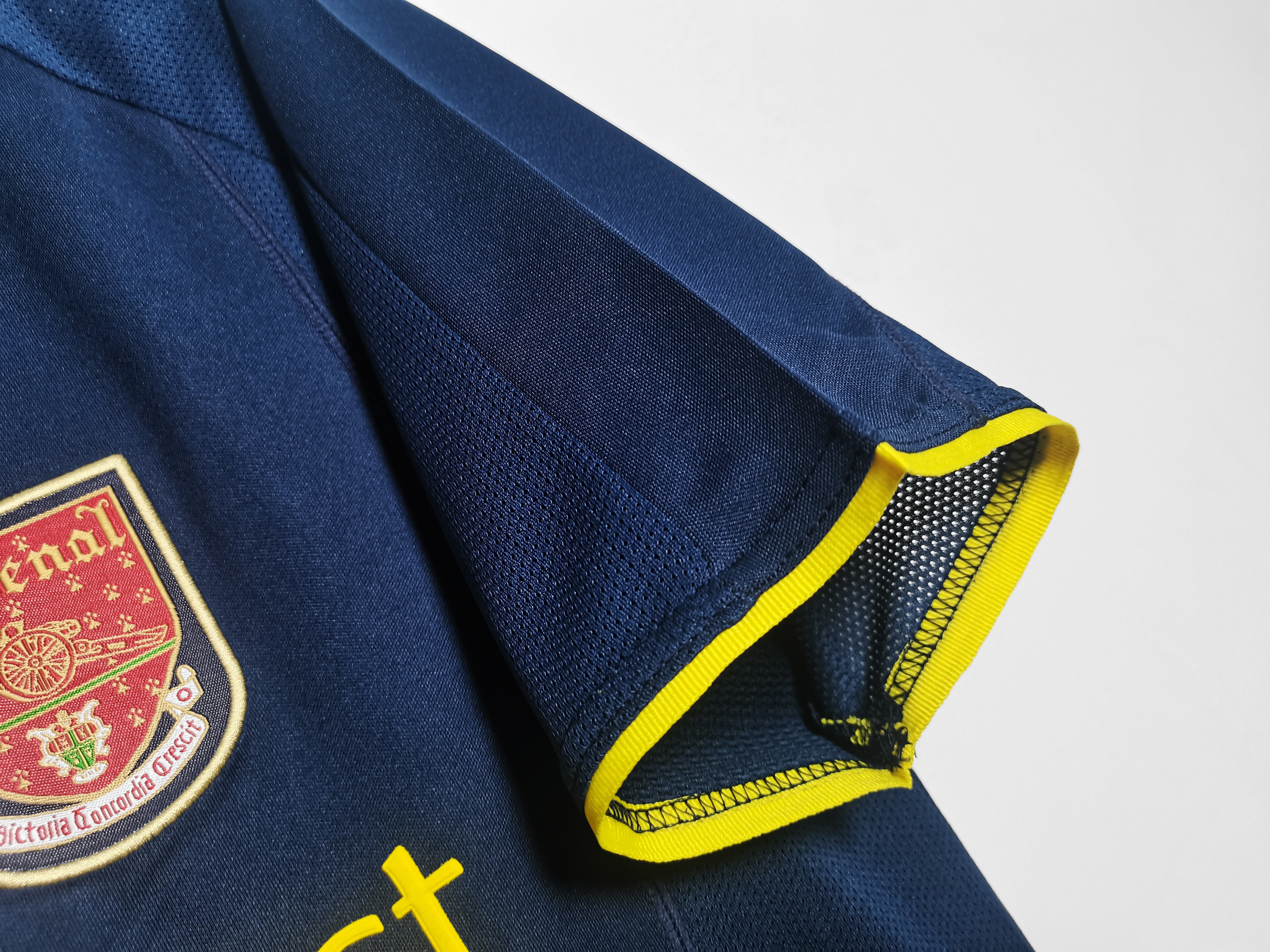 2000/02 Arsenal third vintage shirt