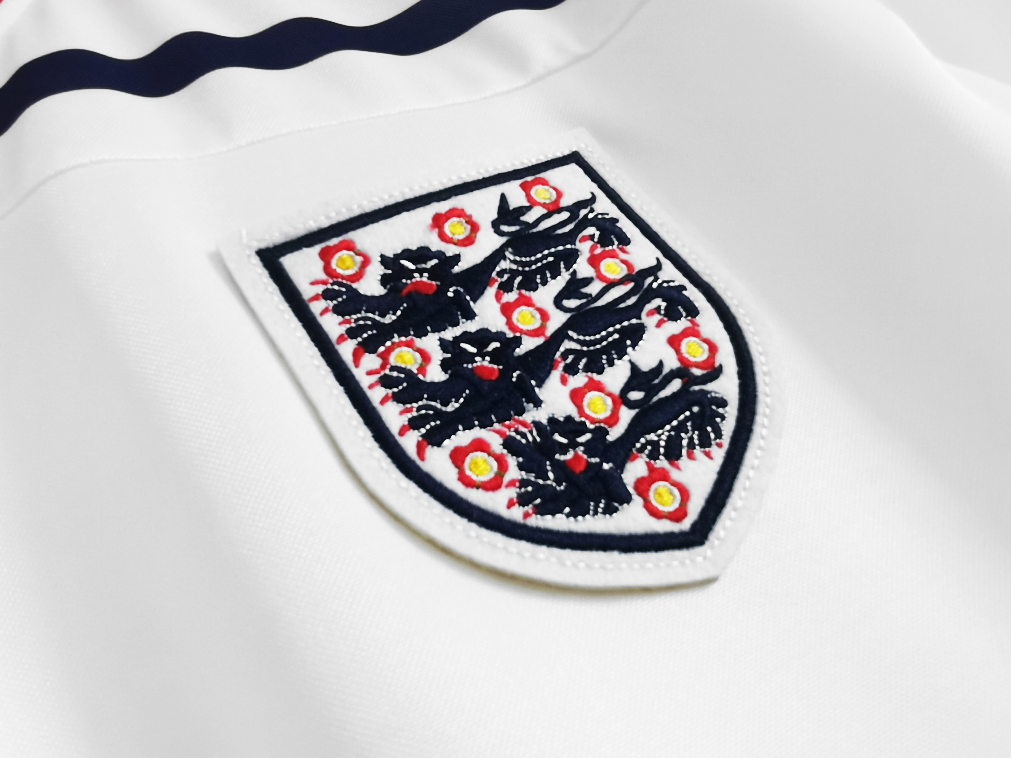 1982 England home national team retro jersey