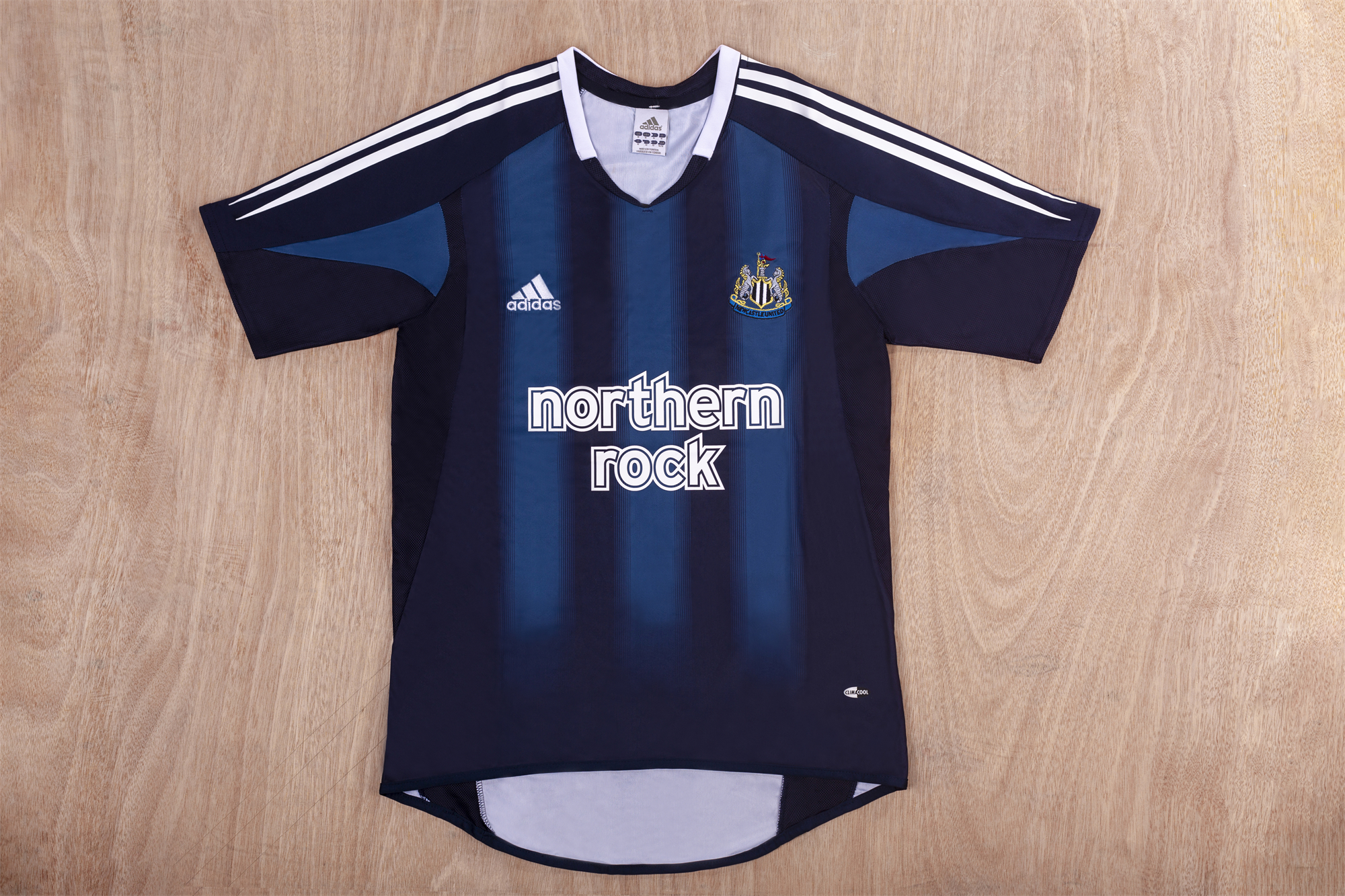 2004/05 Newcastle United Away Retro Football Shirt  