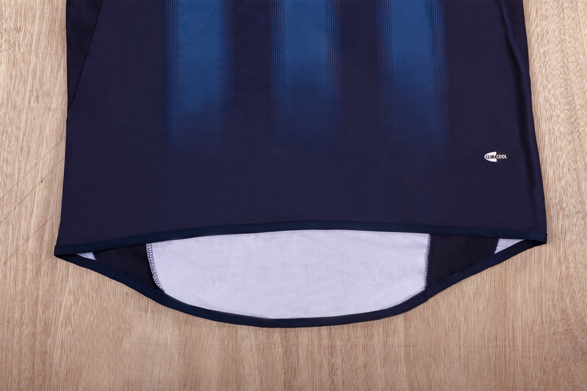 2004/05 Newcastle United Away Retro Football Shirt  