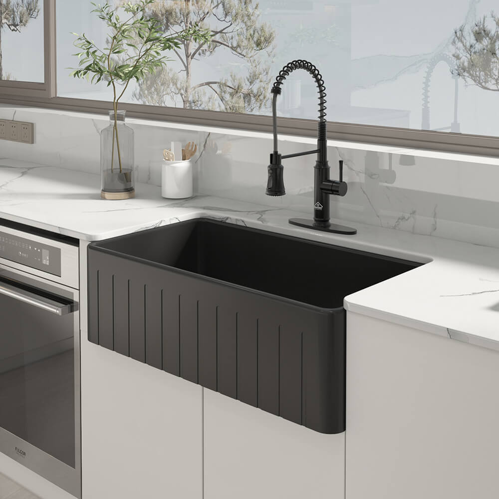 33 in. Single Bowl Fireclay Farmhouse Apron Kitchen Sink with Striped Design Reversible Installation, with Grid and Drainer, cUPC Certified, in White/Black/Gray