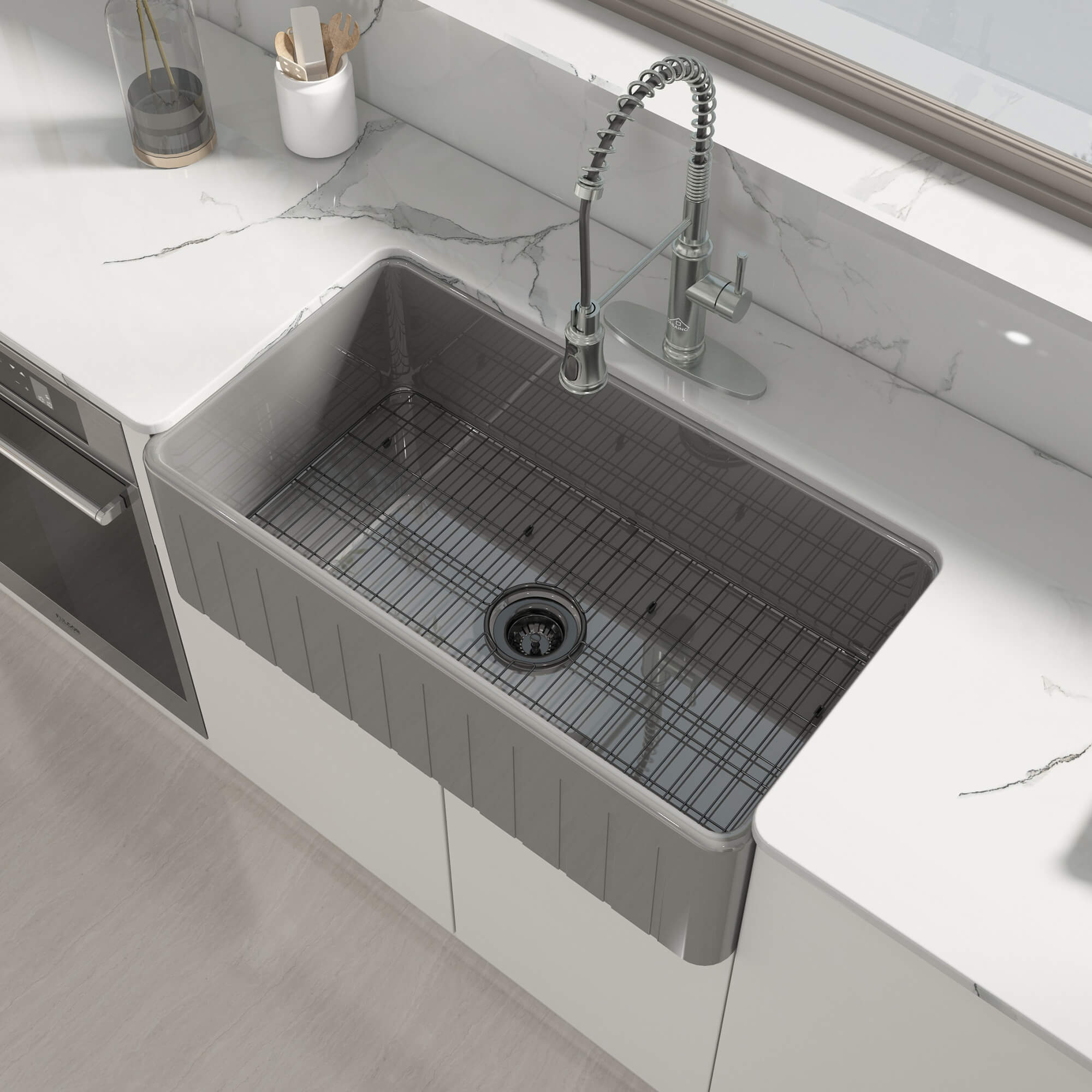 33 in. Single Bowl Fireclay Farmhouse Apron Kitchen Sink with Striped Design Reversible Installation, with Grid and Drainer, cUPC Certified, in White/Black/Gray