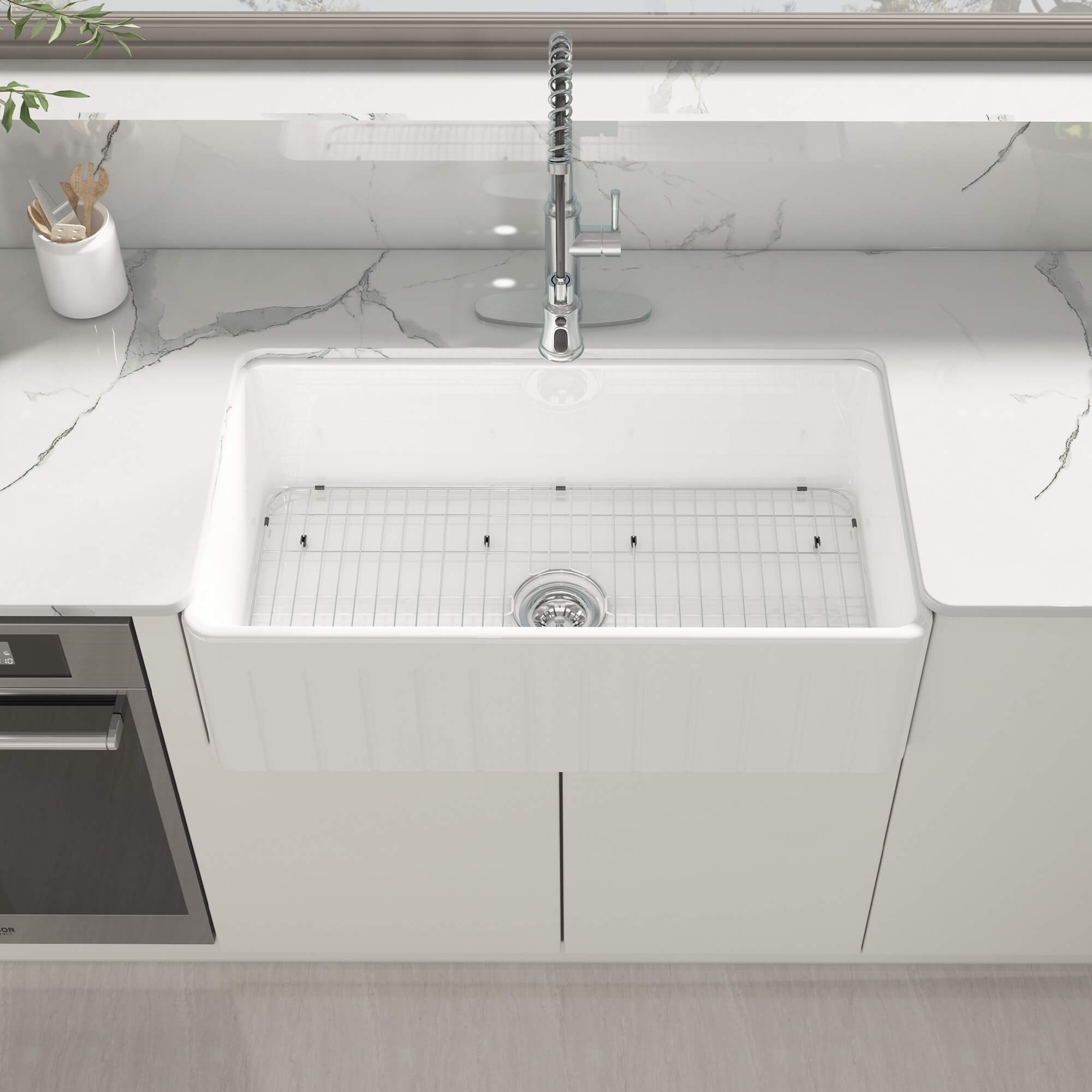 33 in. Single Bowl Fireclay Farmhouse Apron Kitchen Sink with Striped Design Reversible Installation, with Grid and Drainer, cUPC Certified, in White/Black/Gray