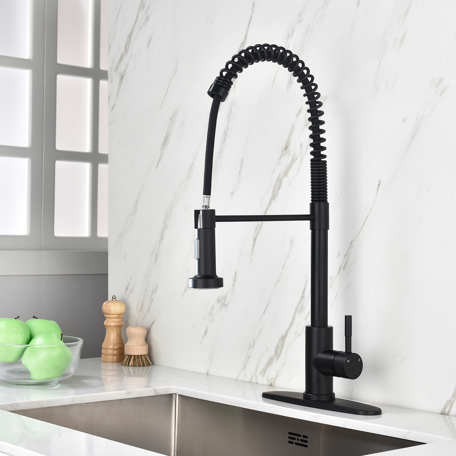 Kitchen Faucet with Pull Out Spraye-CASAINC