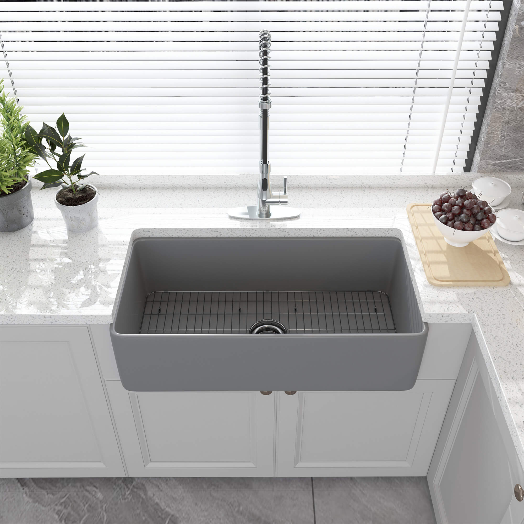 https://img-va.myshopline.com/image/store/2000019301/1616580841581/CASAINC-Fireclay-36-in-Single-Bowl-Farmhouse-Apron-Kitchen-Sink-with-Bottom-Grid-and-Strainers-With-cUPC-Certified,-in-Matte-Gray-(4).jpeg?w=2000&h=2000