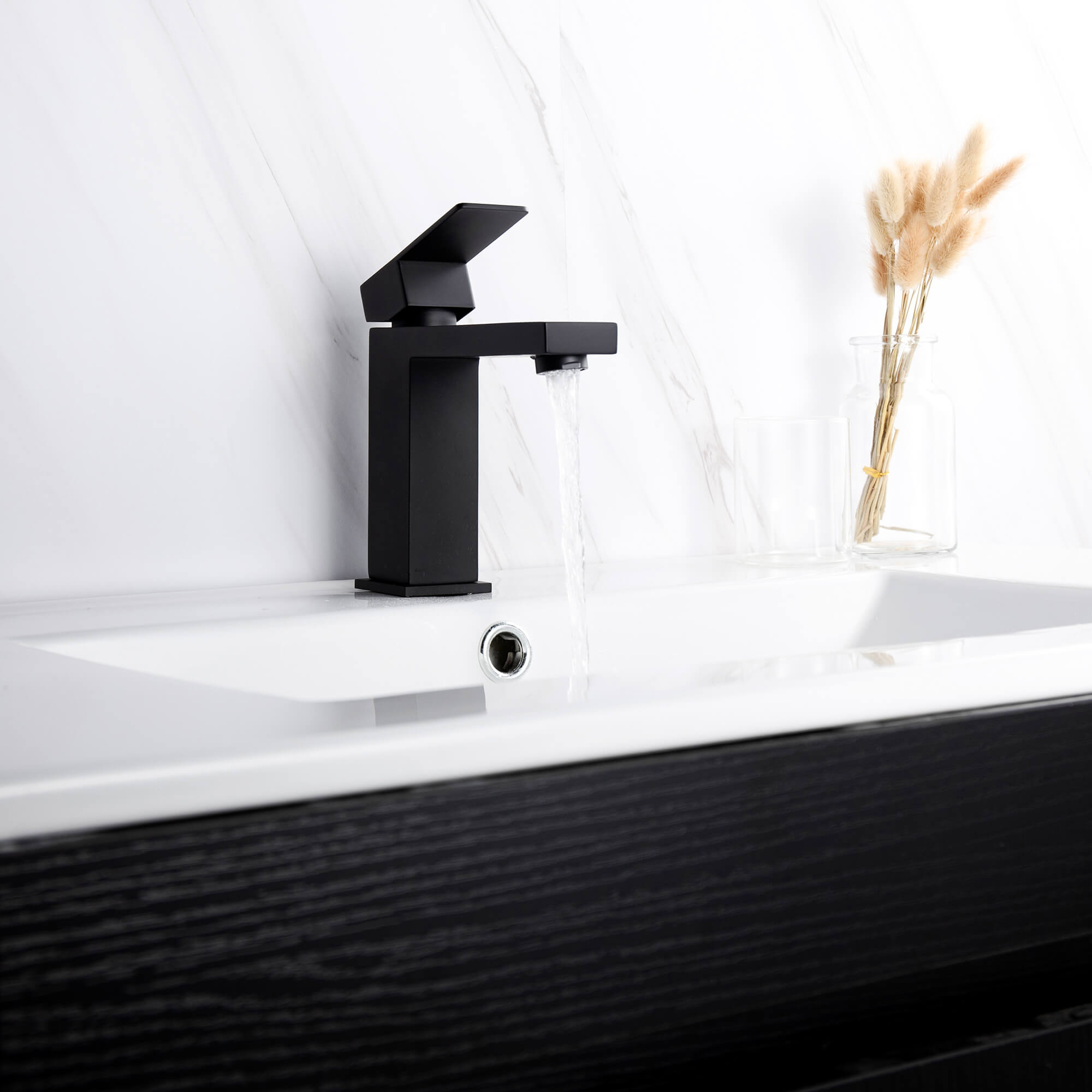 Casainc Matte Black 1-Handle Residential Freestanding Sink Faucet