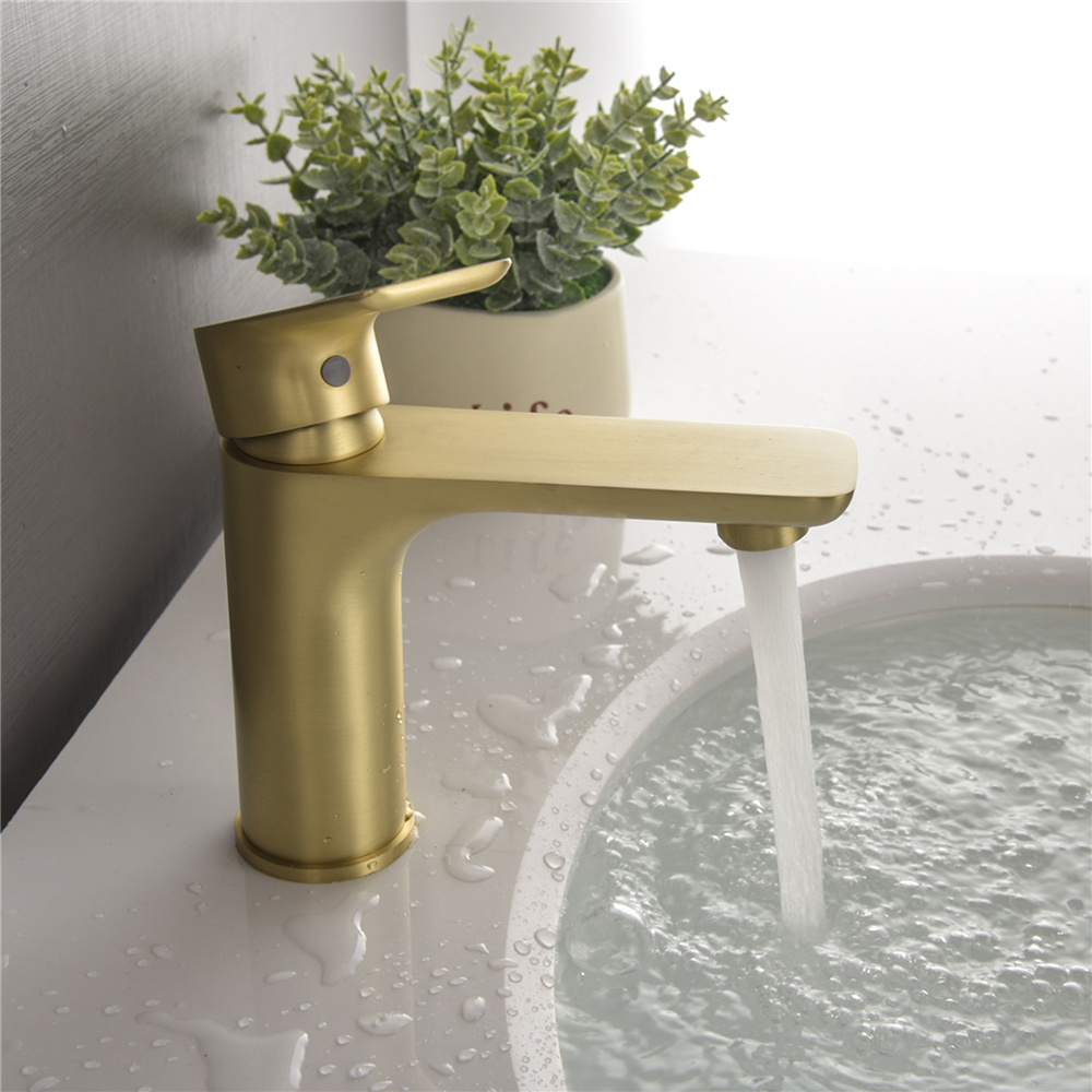 Casainc Single-Handle Bathroom Sink Faucet in Brushed Gold with Water Supply Lines-CASAINC