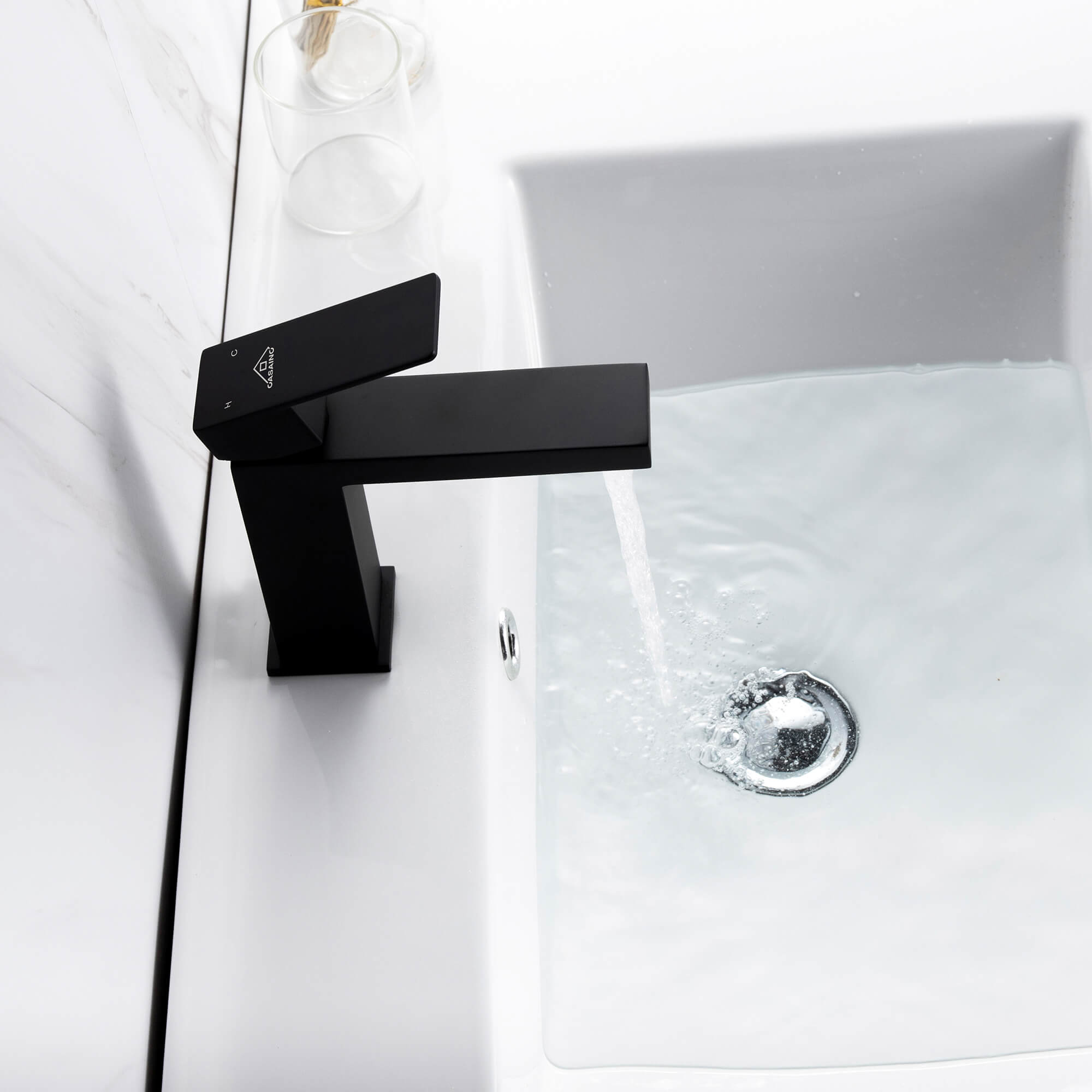 Casainc Matte Black 1-Handle Residential Freestanding Sink Faucet