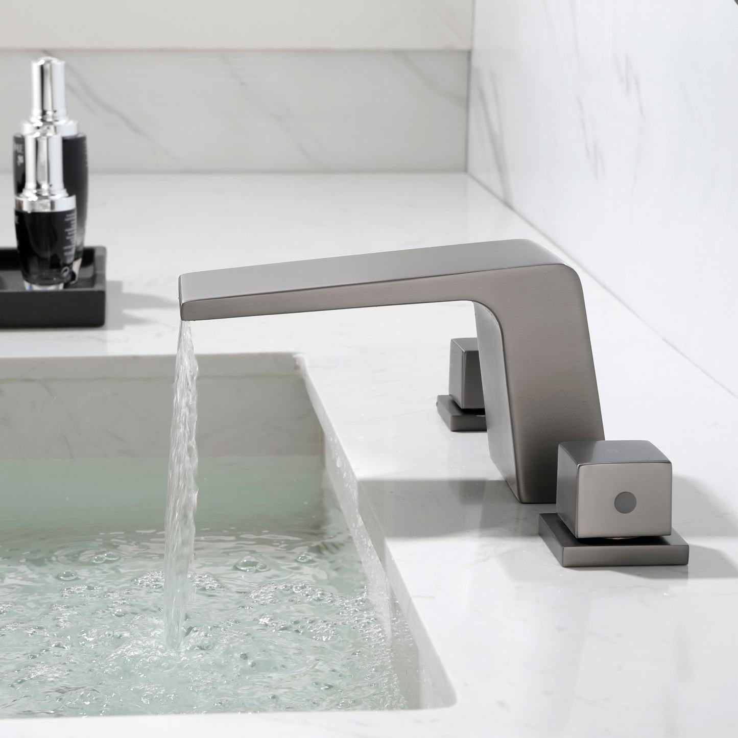 Mondawe Double Handle 8-Inch Center Wide-Spread Bathroom Faucet(Black/Gold/Nickel/Gray)-Mondawe
