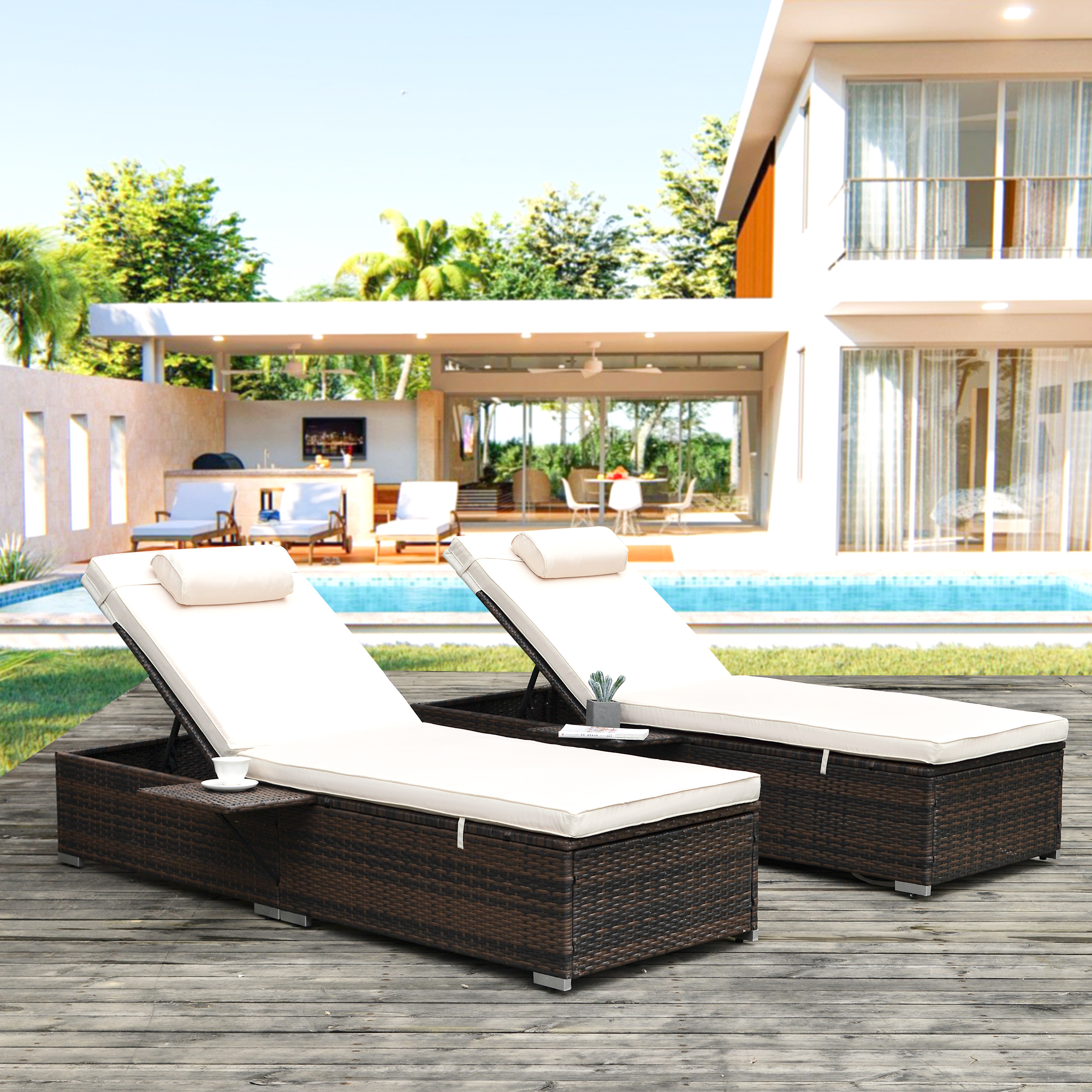 Outdoor Lounge Chair with Cup Holders