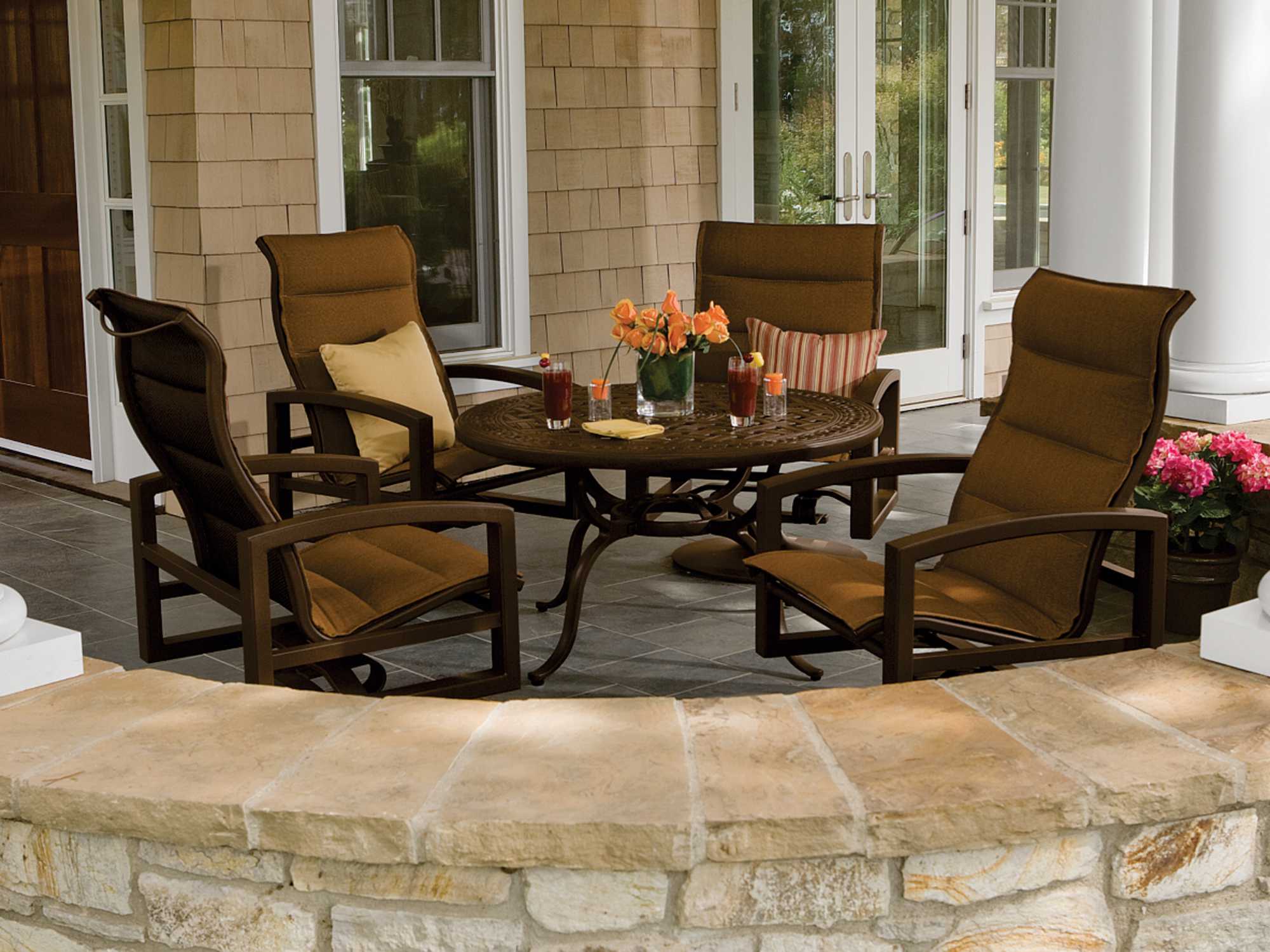 2022 Best Outdoor Patio dining tables with umbrella holesMondawe