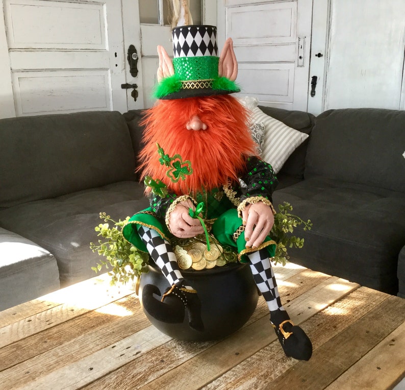 St. Patrick’s Day Leprechaun Table Decor☘