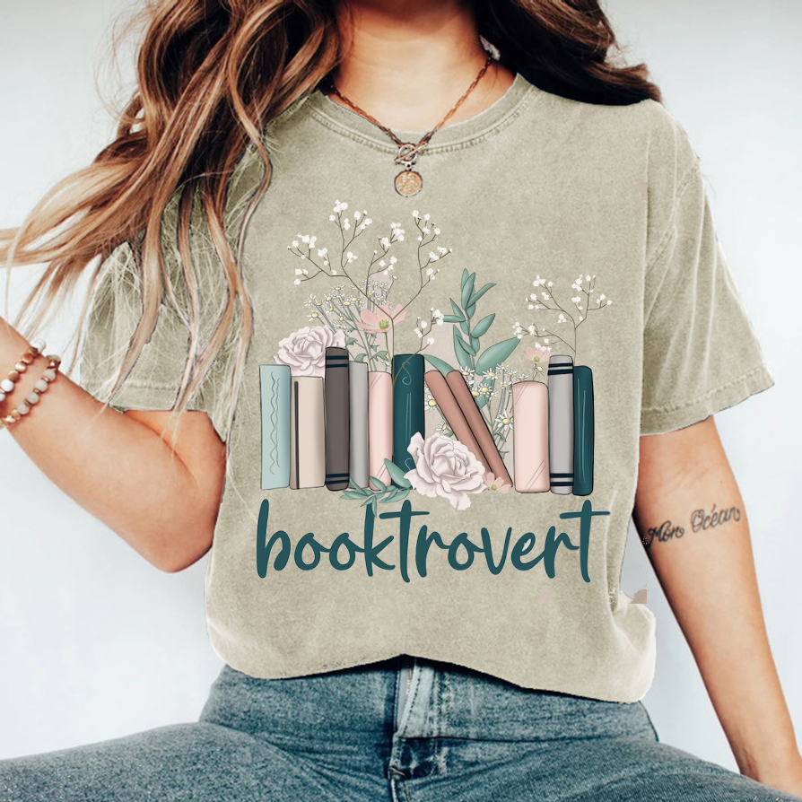 Booktroverts T-shirt