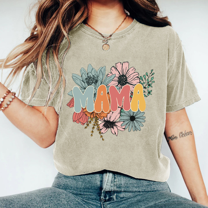 Retro Floral Mama T-Shirt