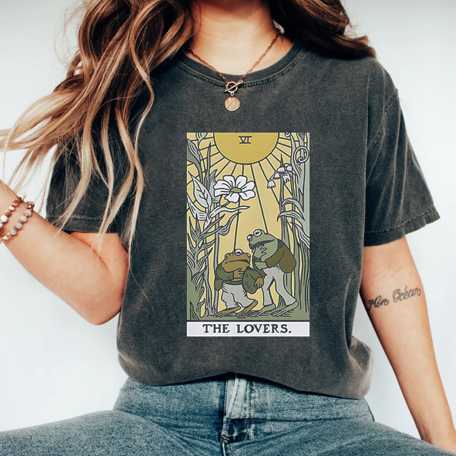 Frog And Toad The Lovers Tarot Card T-shirt