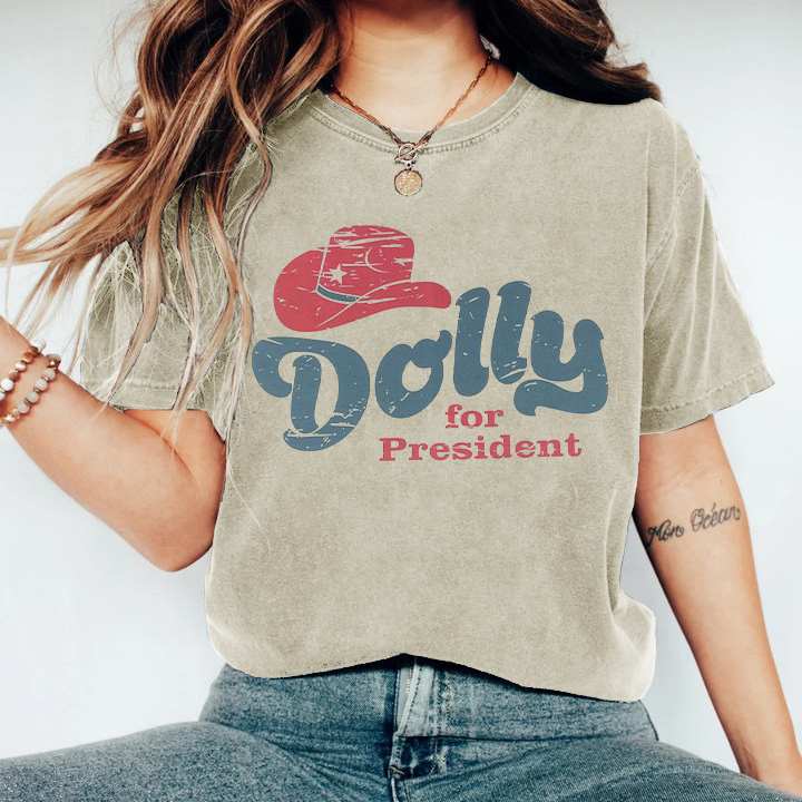 Dolly Graphic T-sirt