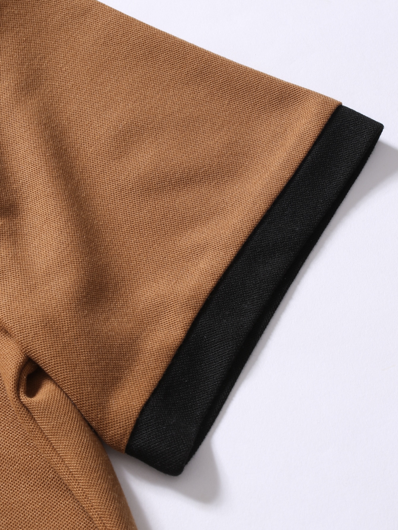 Men Playing Card Print Striped Trim Polo Shirt