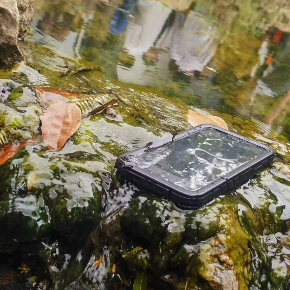 Protect Your New iPhone 15 on Adventures with Sportlink Waterproof Cases-SPORTLINK