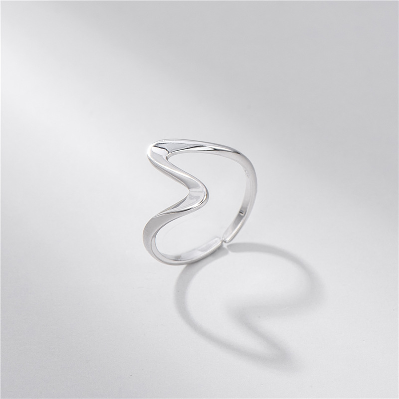 "Möbius Water Texture" S925 Sterling Silver Ring-BilngRunway