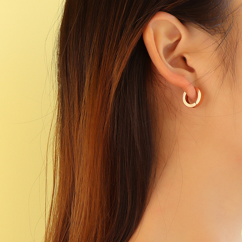 Simple No Piercing Small Chunky Ear Cuffs